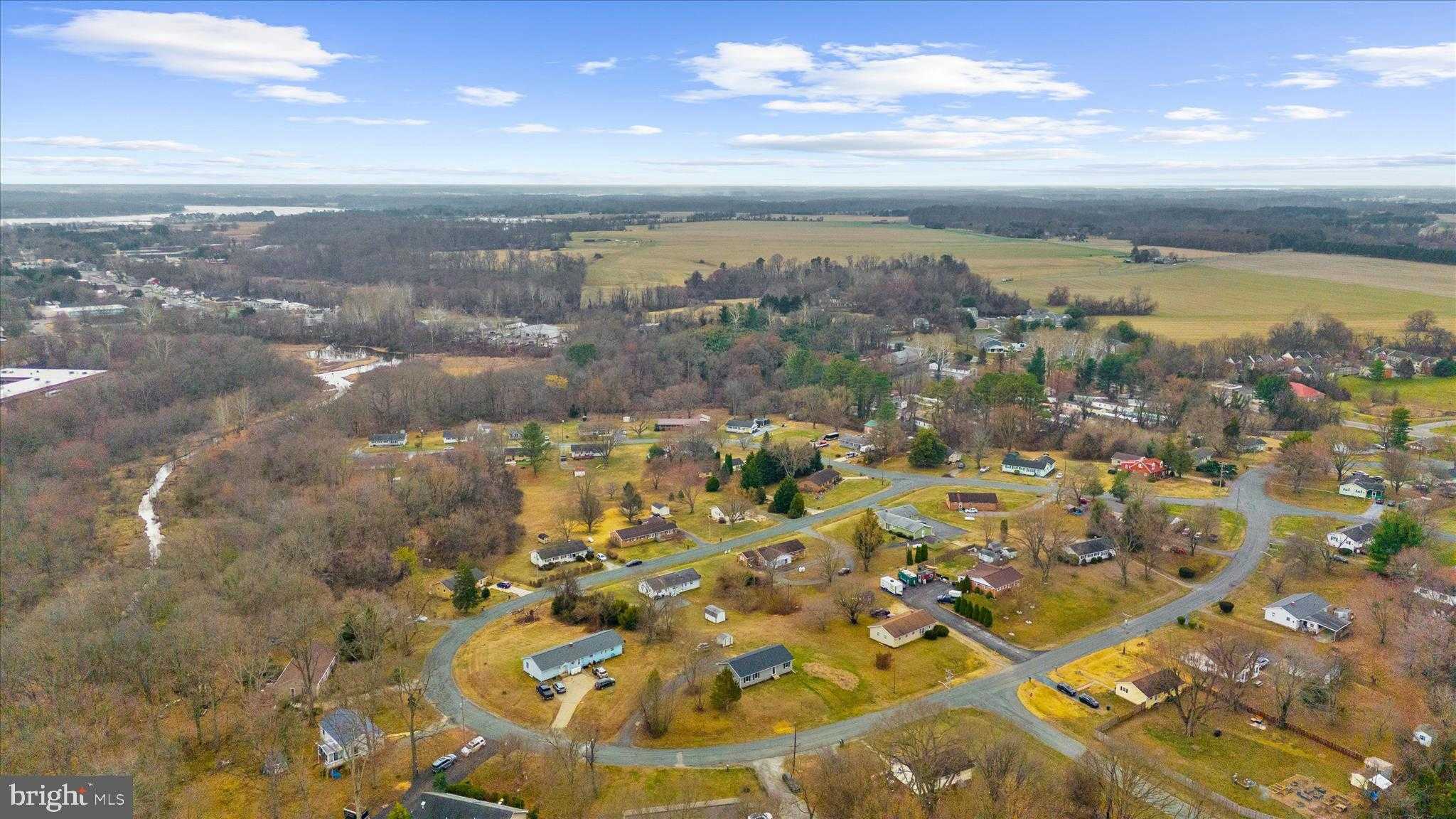 301 Lincoln Dr photo 35