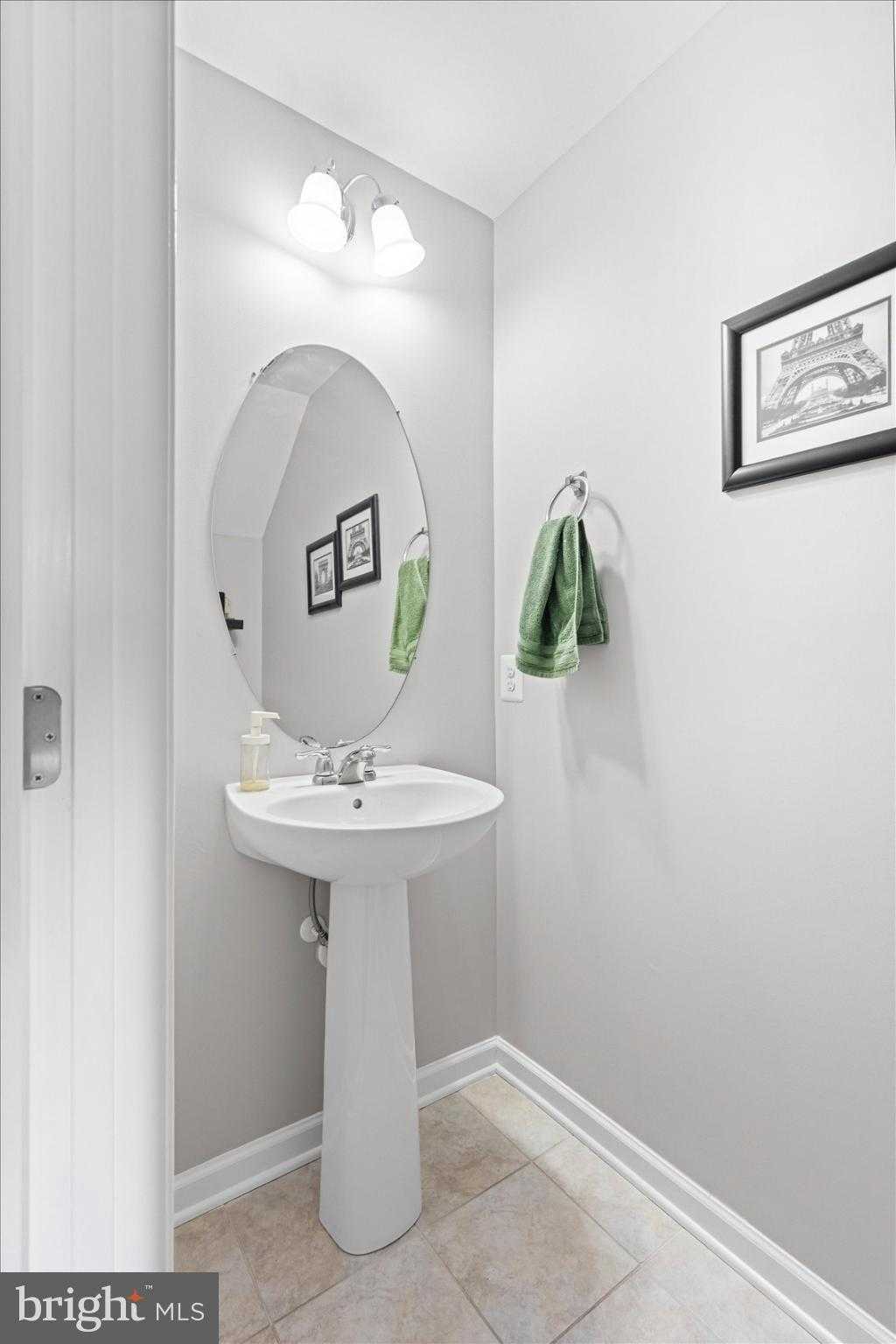 9442 Adelaide Ln photo 31