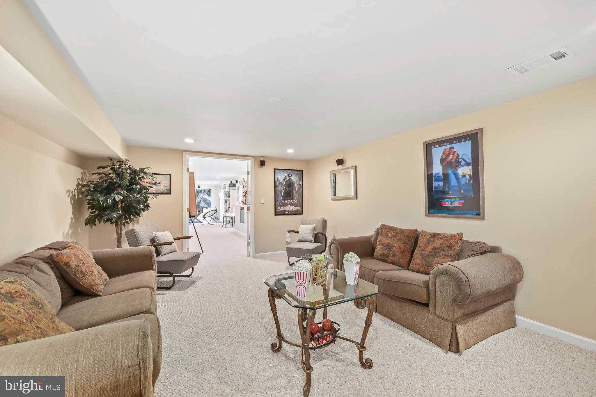 1 Barlow House CT photo 39