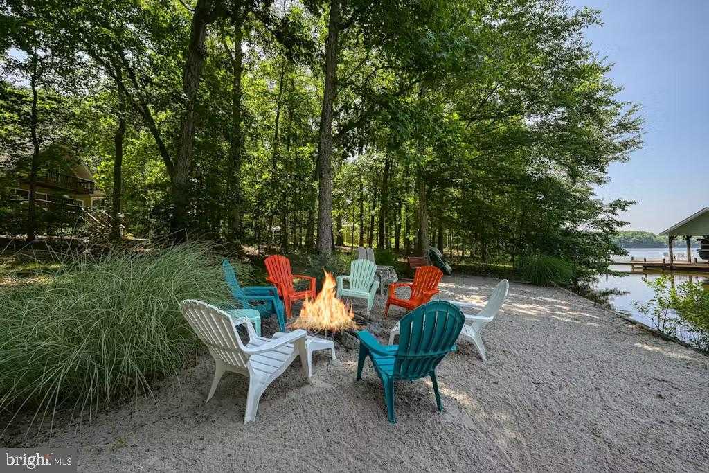 68 Emma Jane Ln photo 3