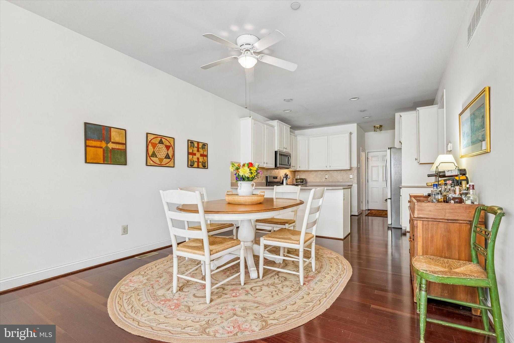 822 Creekview Dr photo 13