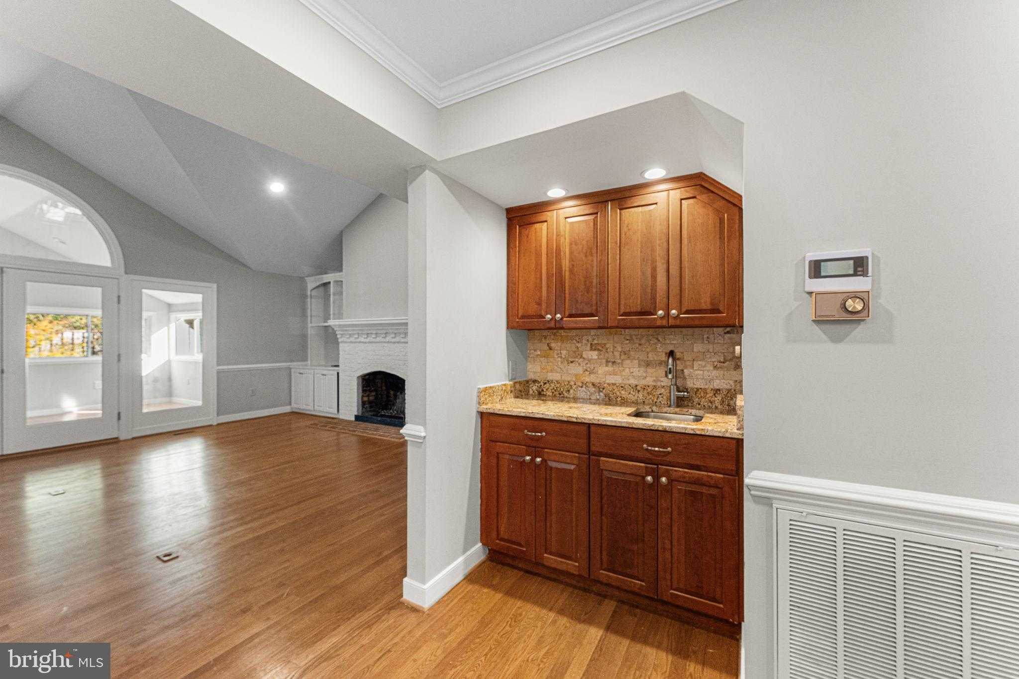 15 Heatherfield CT photo 10