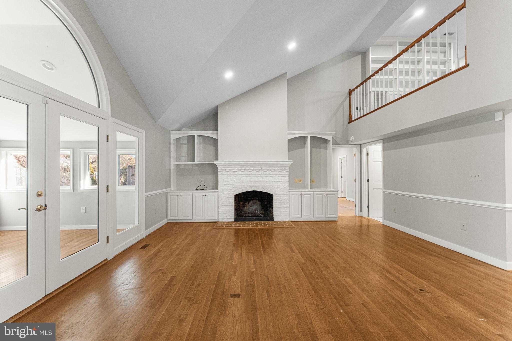 15 Heatherfield CT photo 13