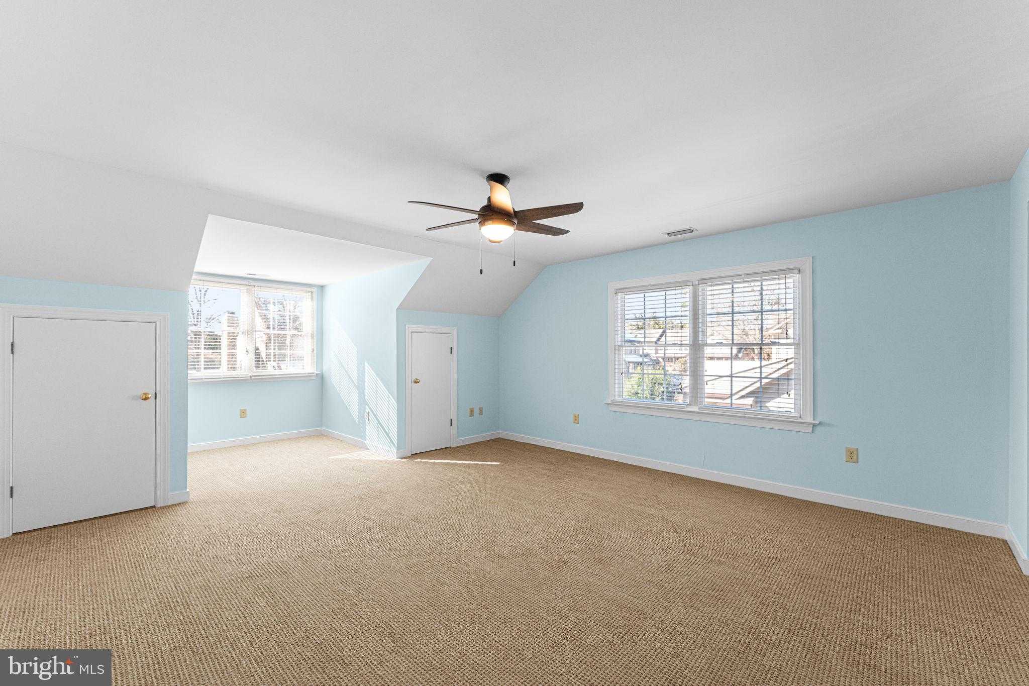 15 Heatherfield CT photo 29