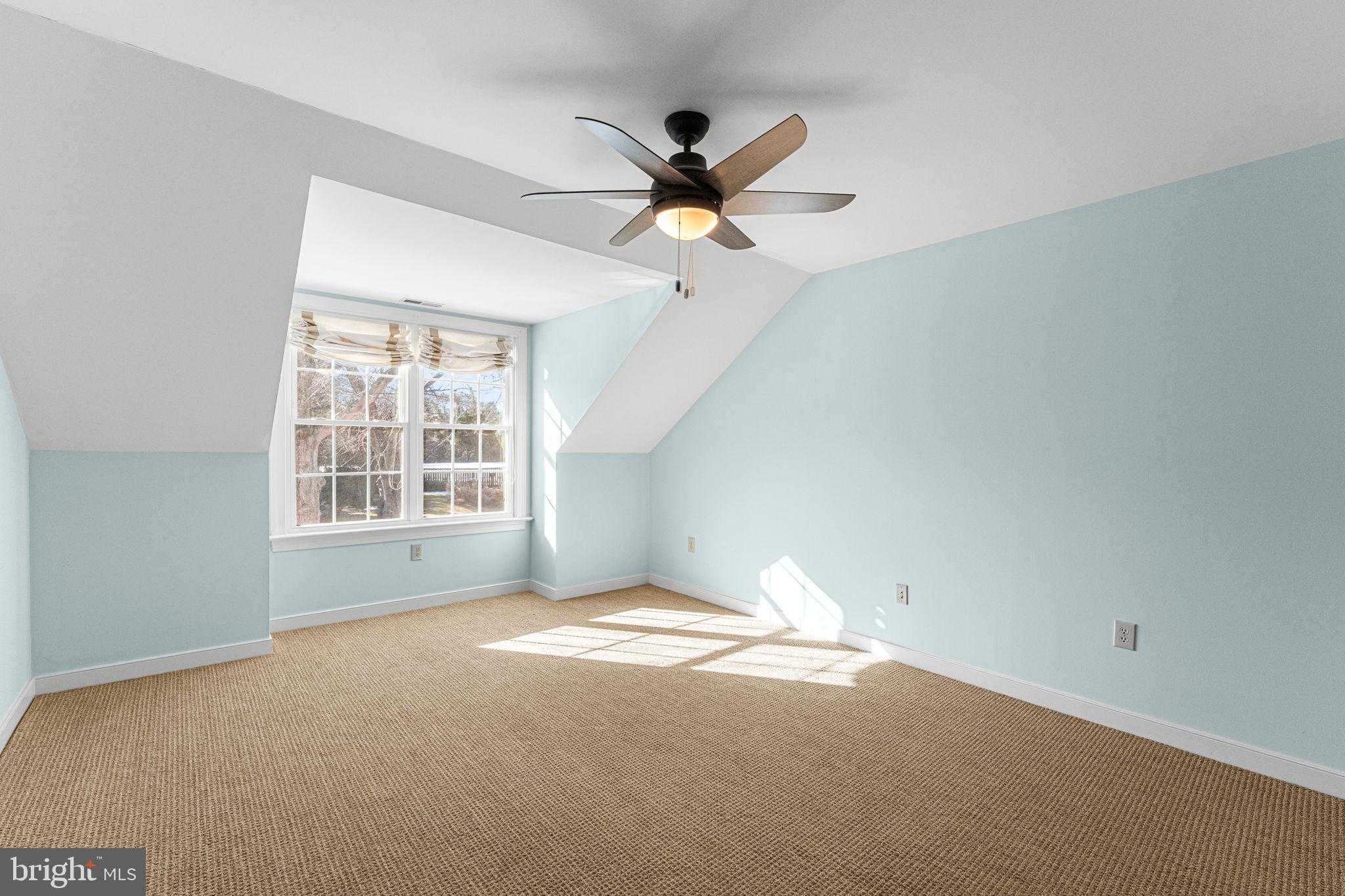 15 Heatherfield CT photo 37