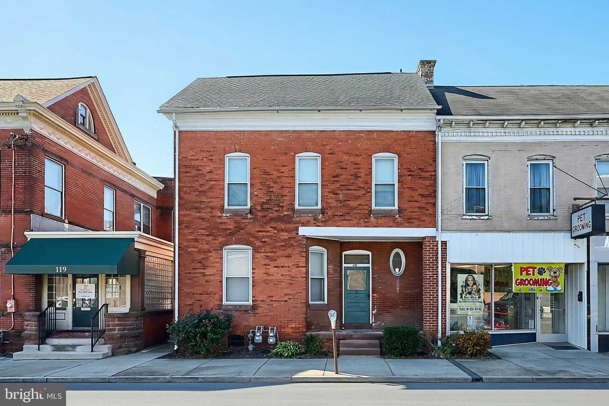 117 Baltimore St photo 3