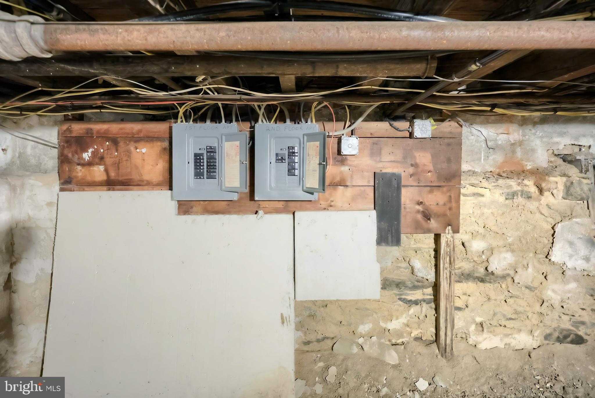 117 Baltimore St photo 32