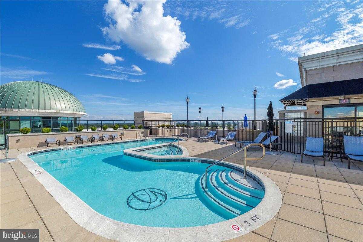 1915 Towne Centre Blvd Unit 503 photo 7