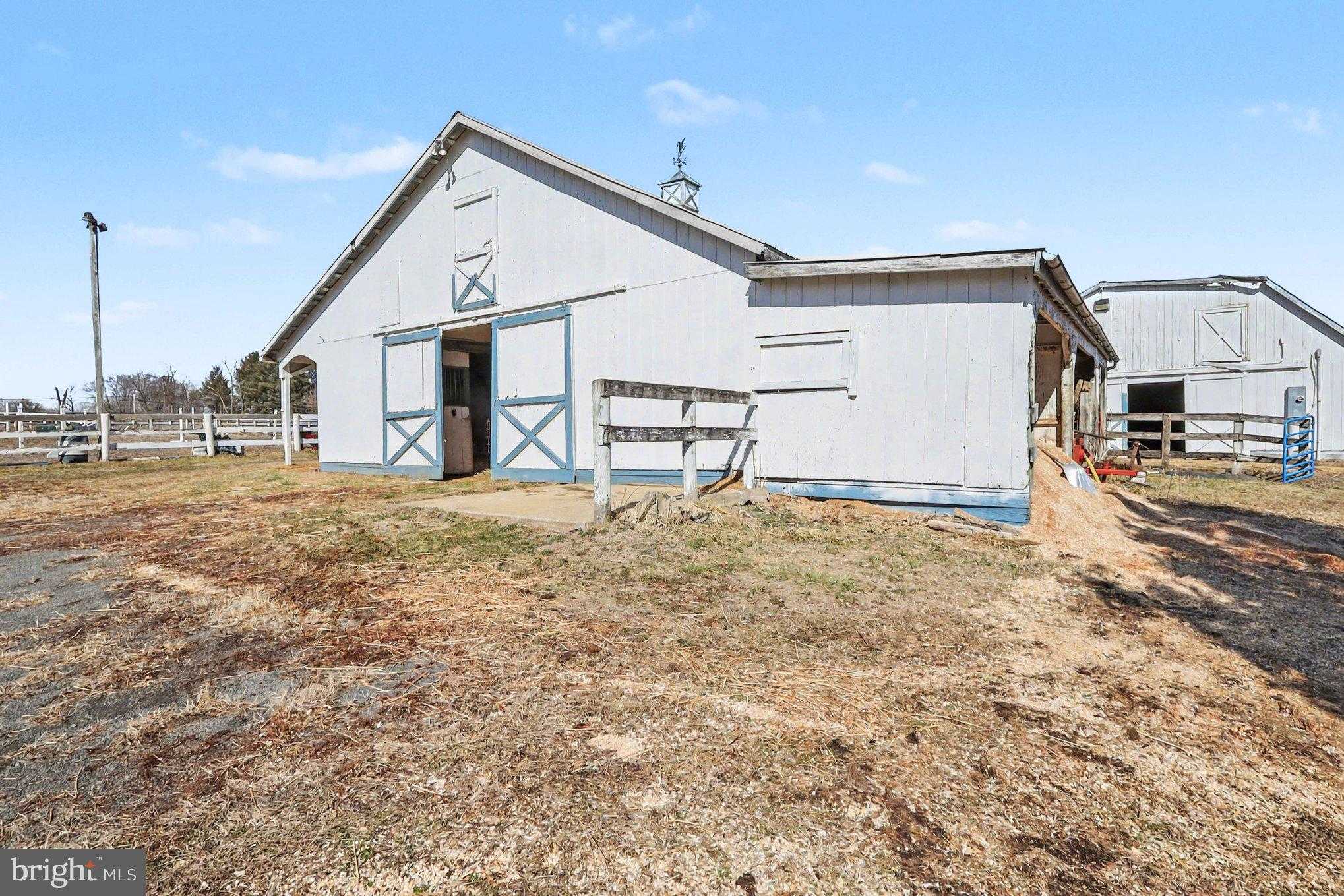 22244 Sam Fred Rd photo 8