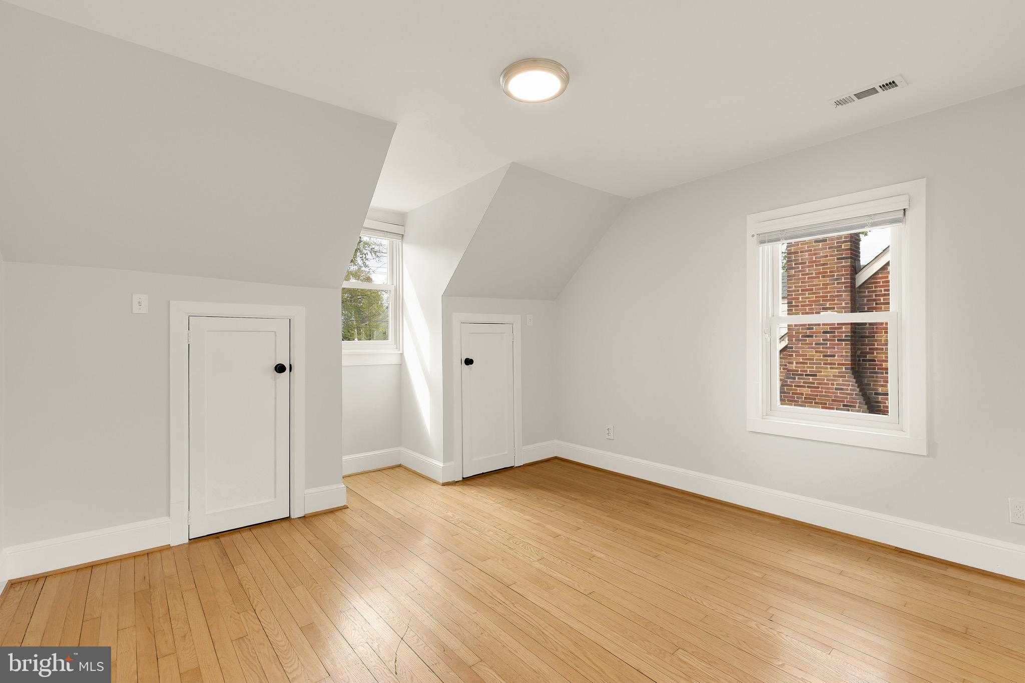 1621 N Quincy St photo 33