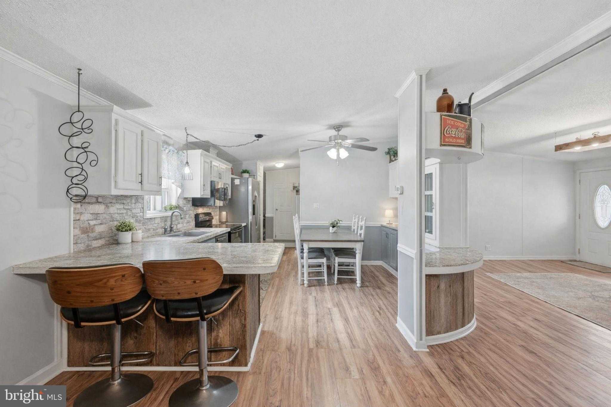 12913 W Catharpin Rd photo 2