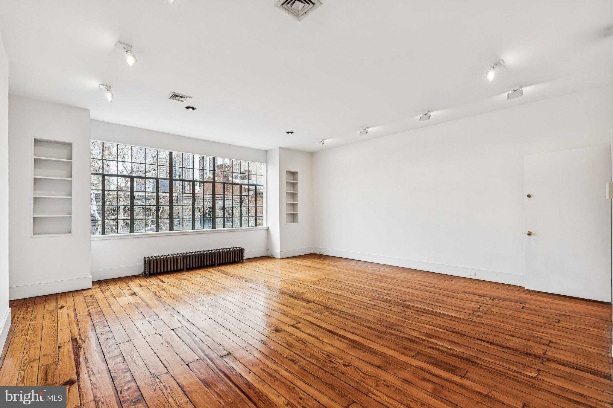 2106 Spruce St photo 44