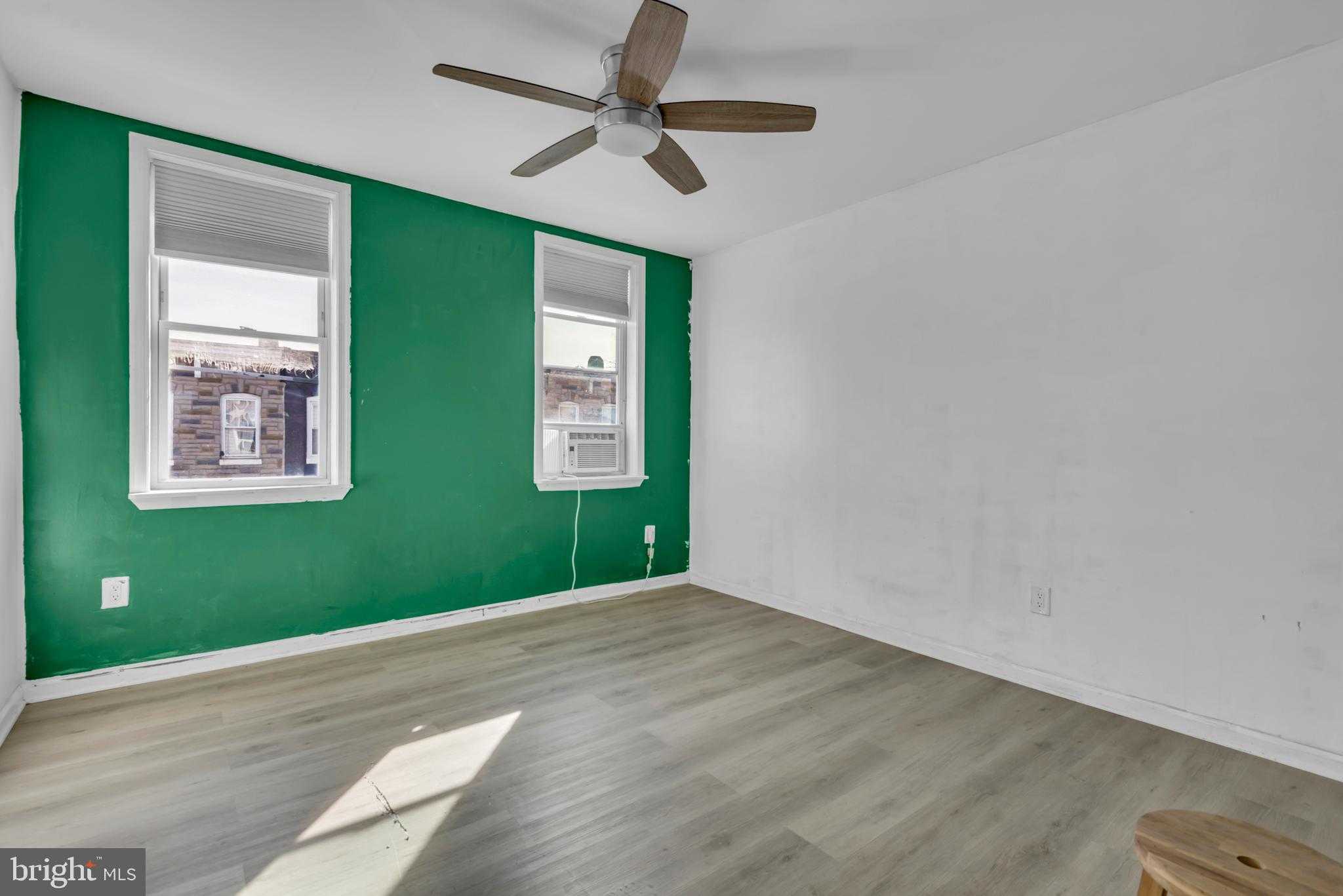 3912 Mount Pleasant Ave photo 11