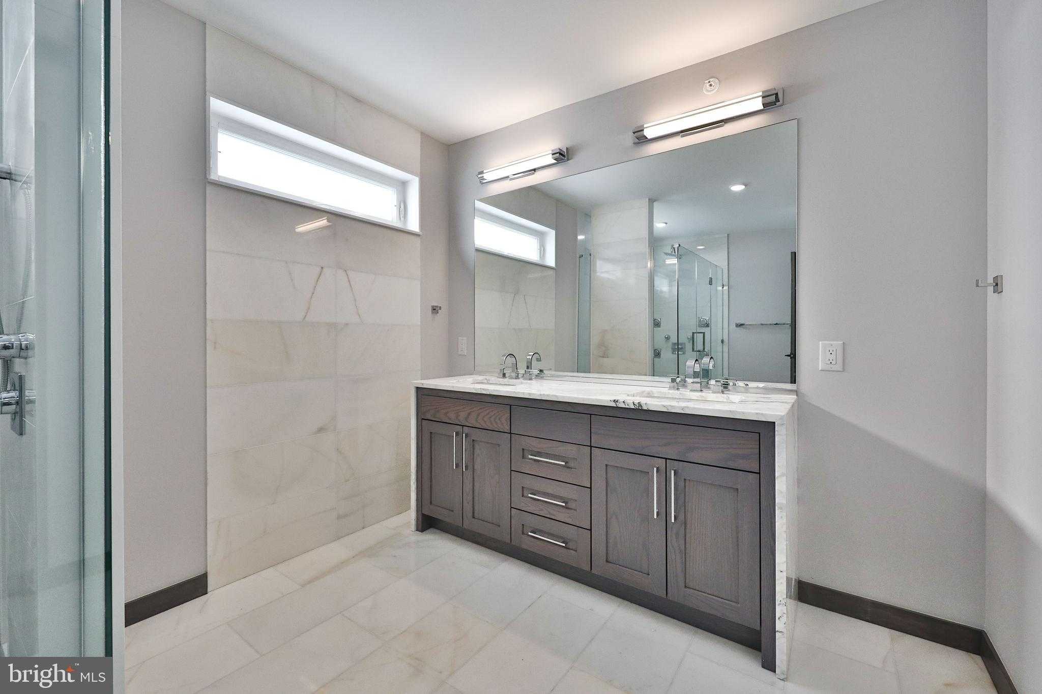 1022 Christian St photo 28