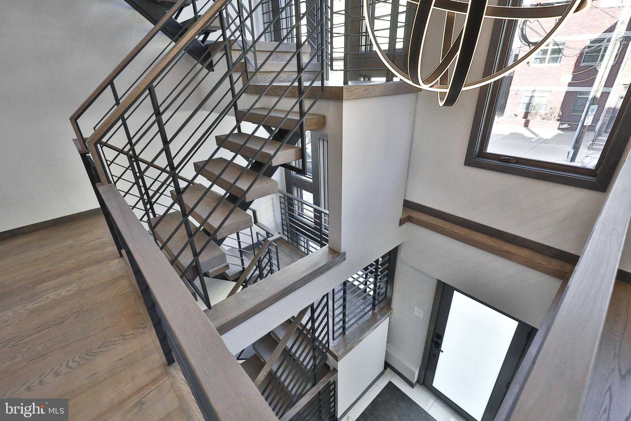 1022 Christian St photo 8