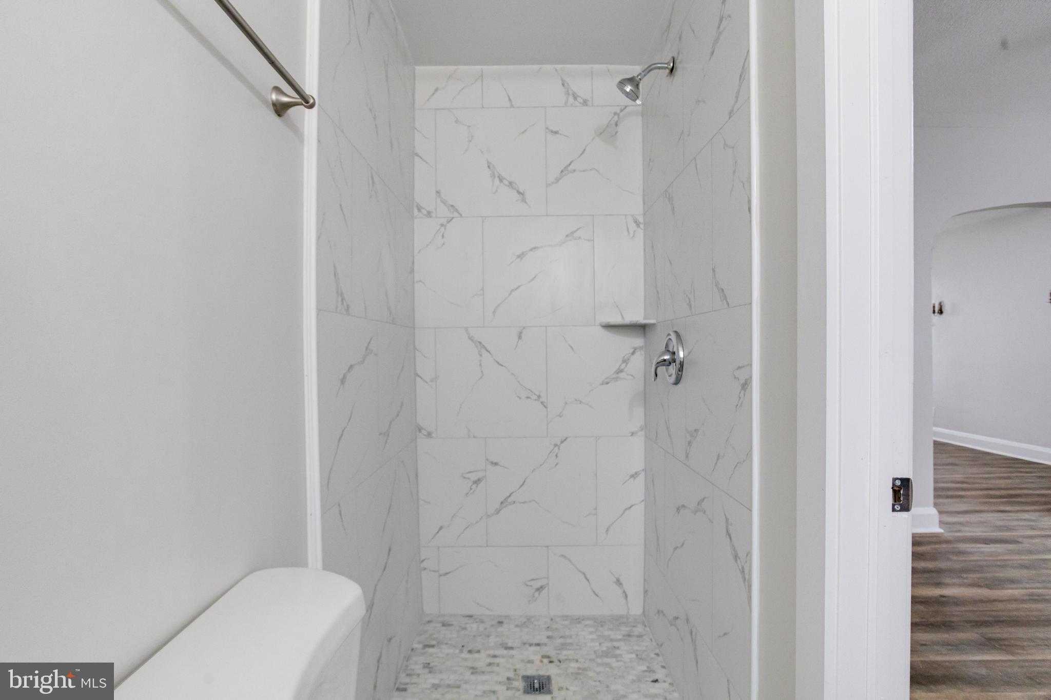 4604 Walther Ave photo 24