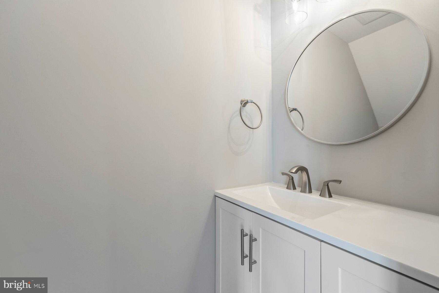 7654 Stana CT photo 18