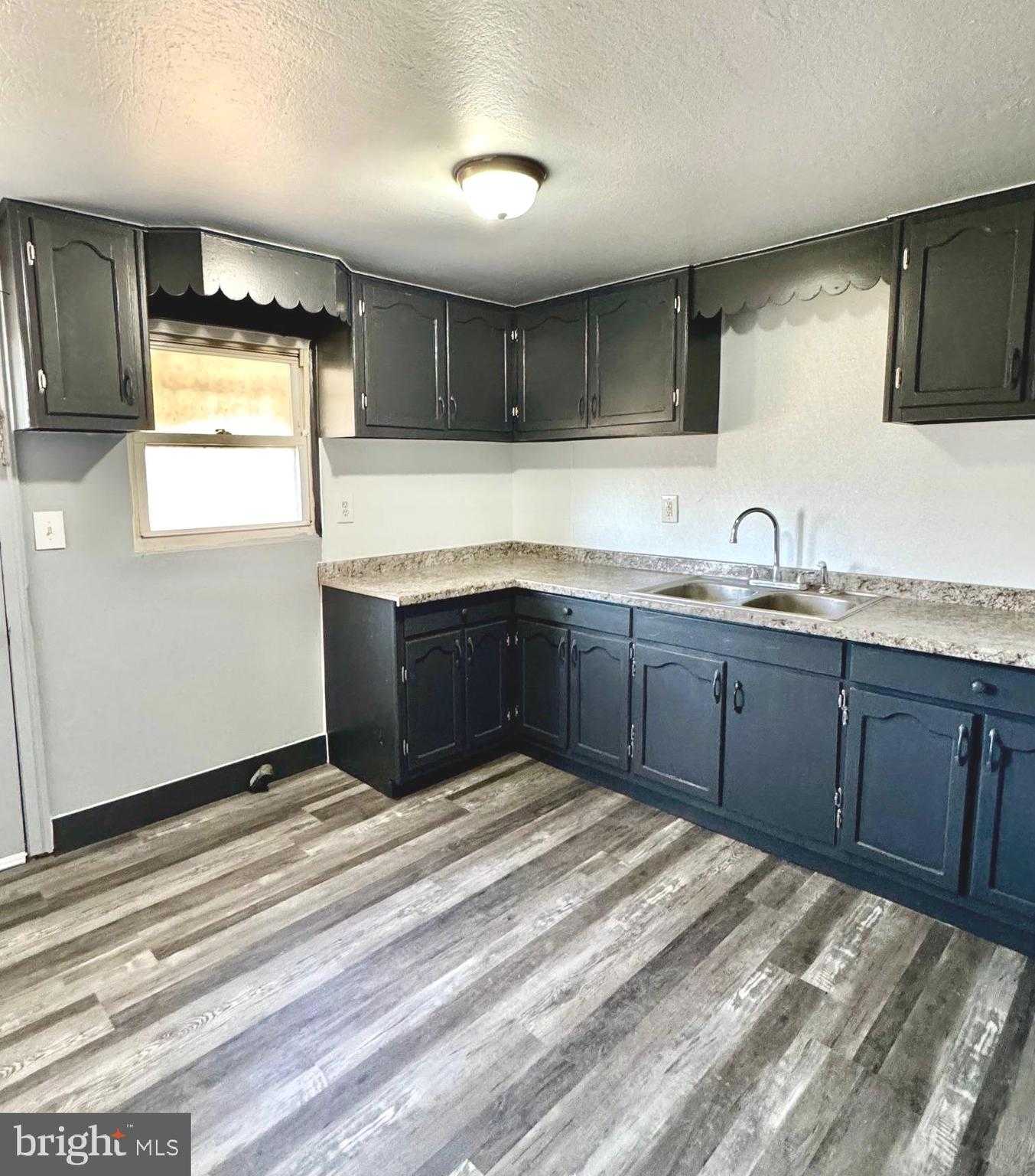 130 White Oak Rd photo 7