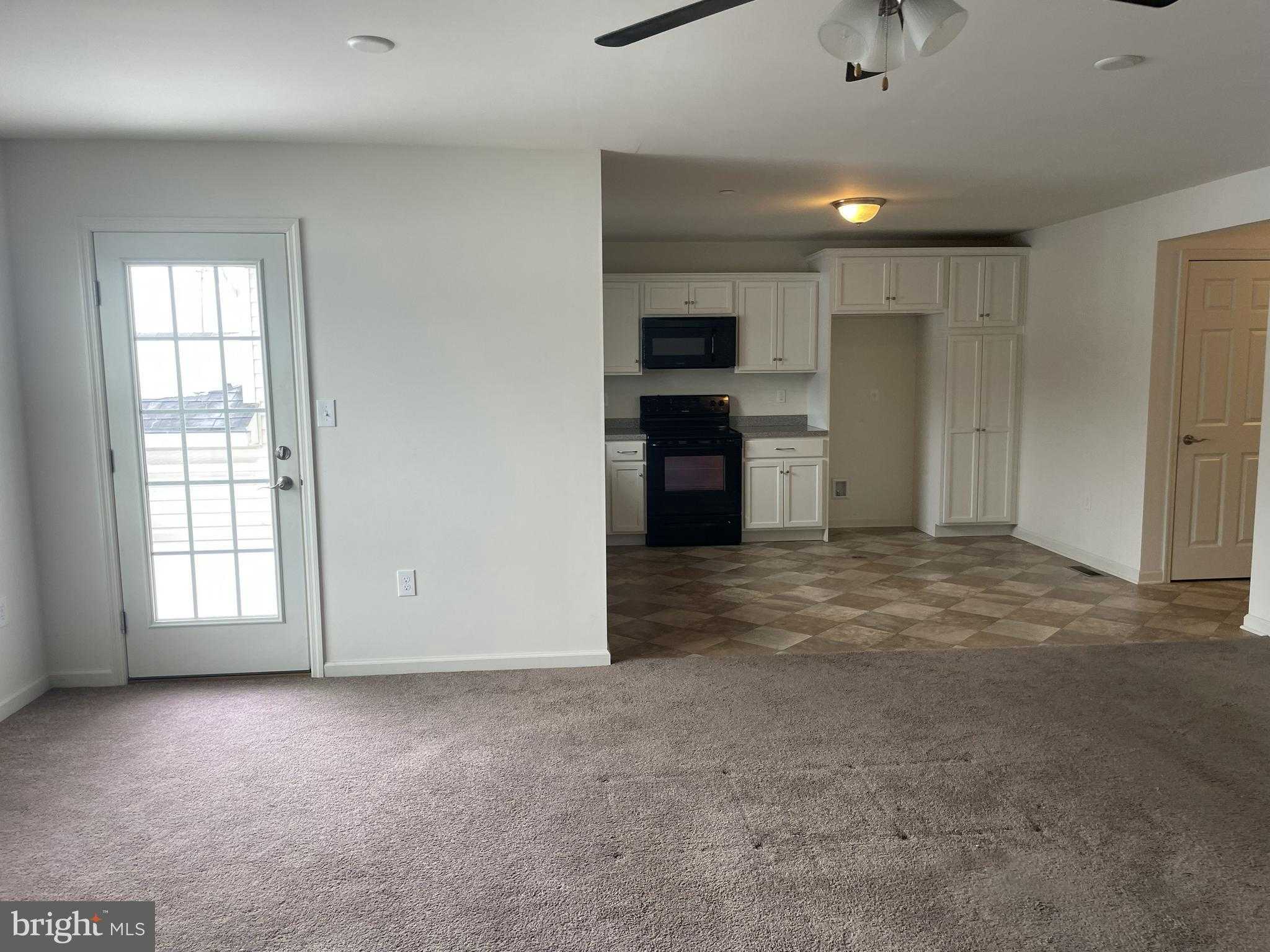 158 Braeburn Way photo 5