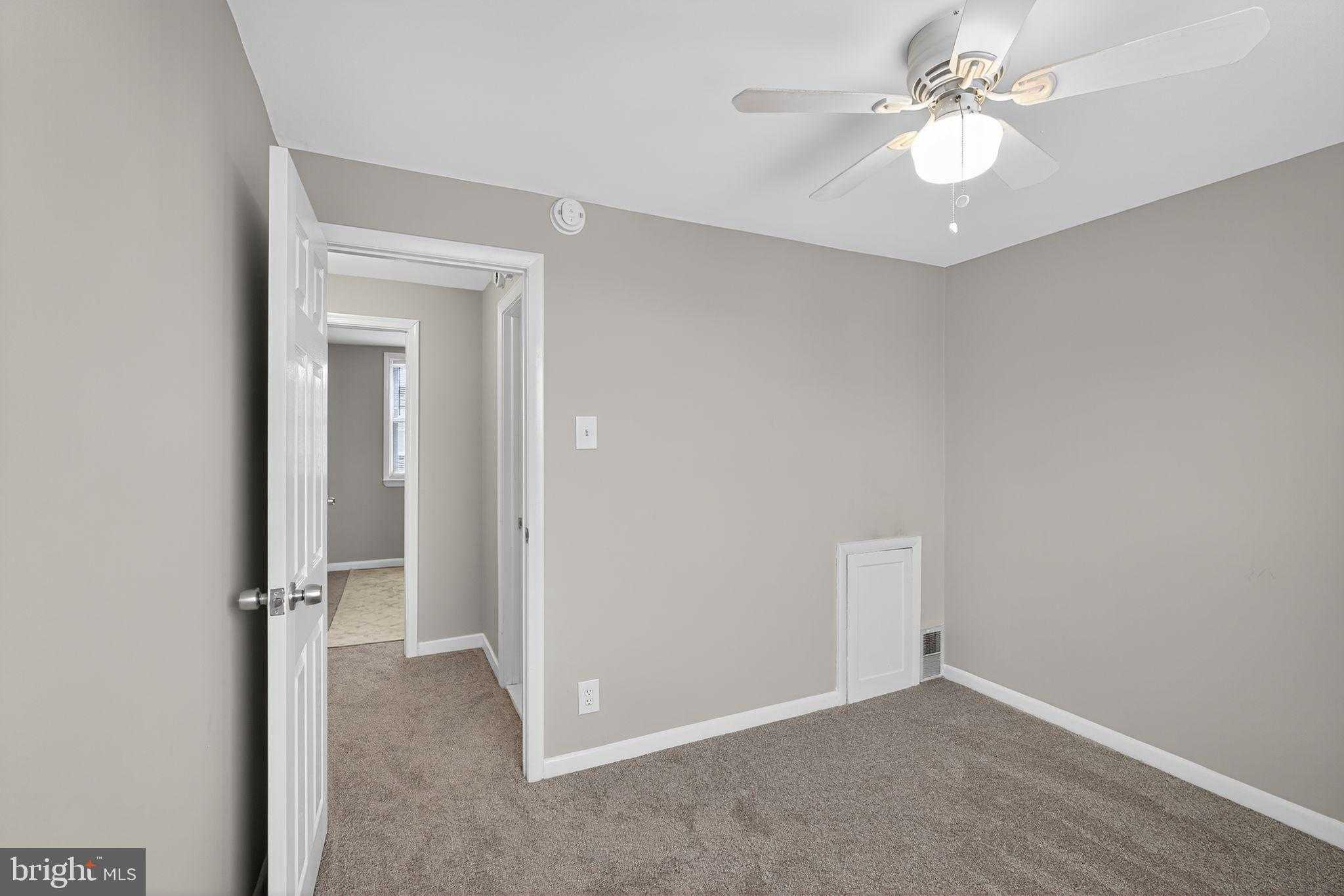 3626 Livingston St photo 20