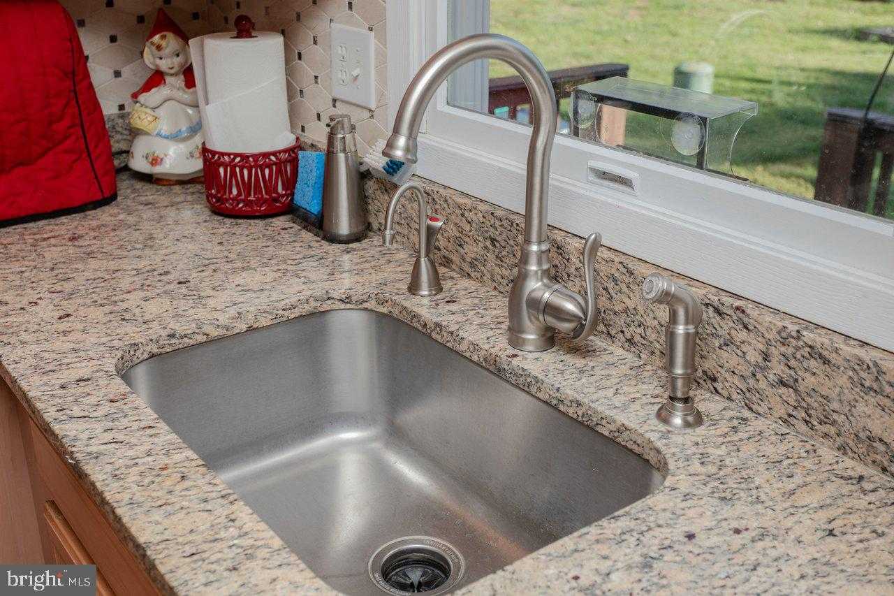 60 Marguerite Dr photo 26