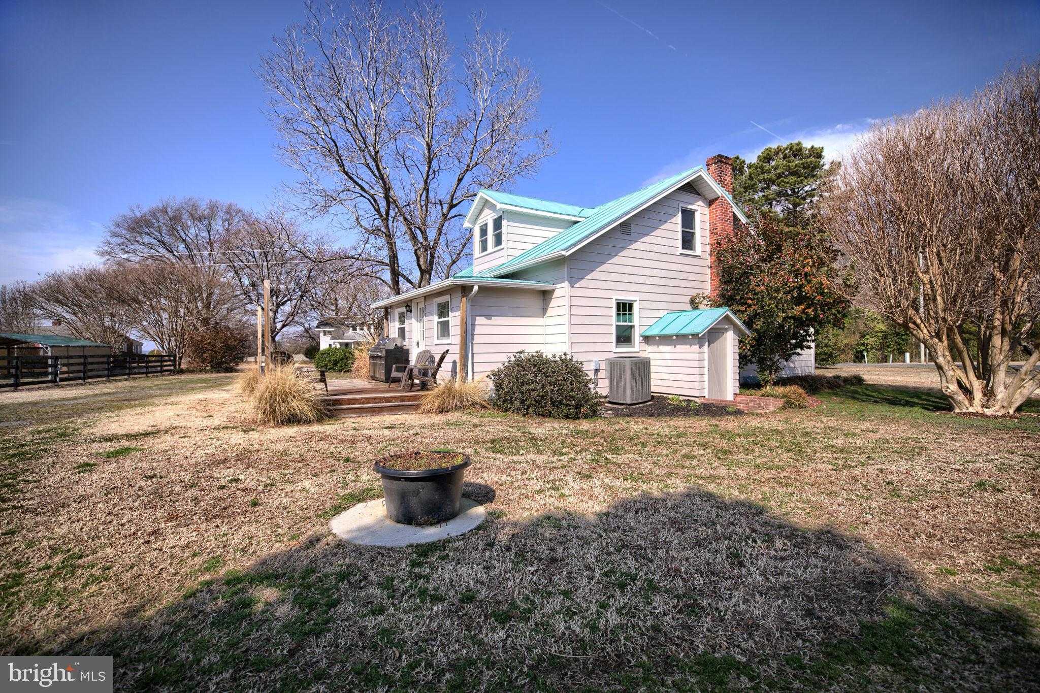 519 White Hall Rd photo 37