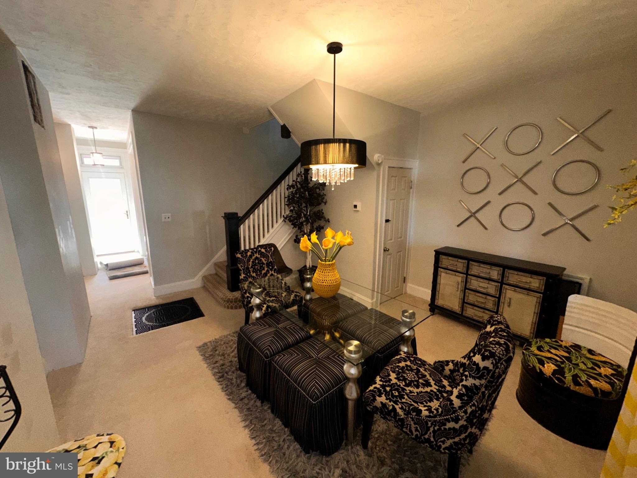 5303 Hamlin Ave photo 6