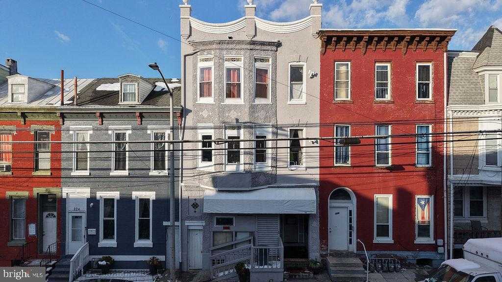 226 N 10th St photo 4