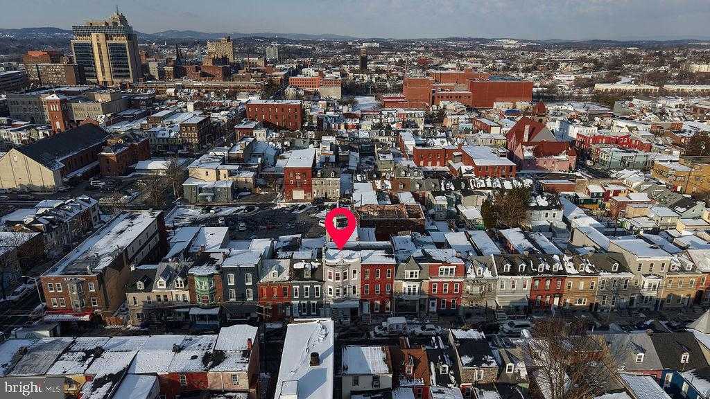 226 N 10th St photo 9