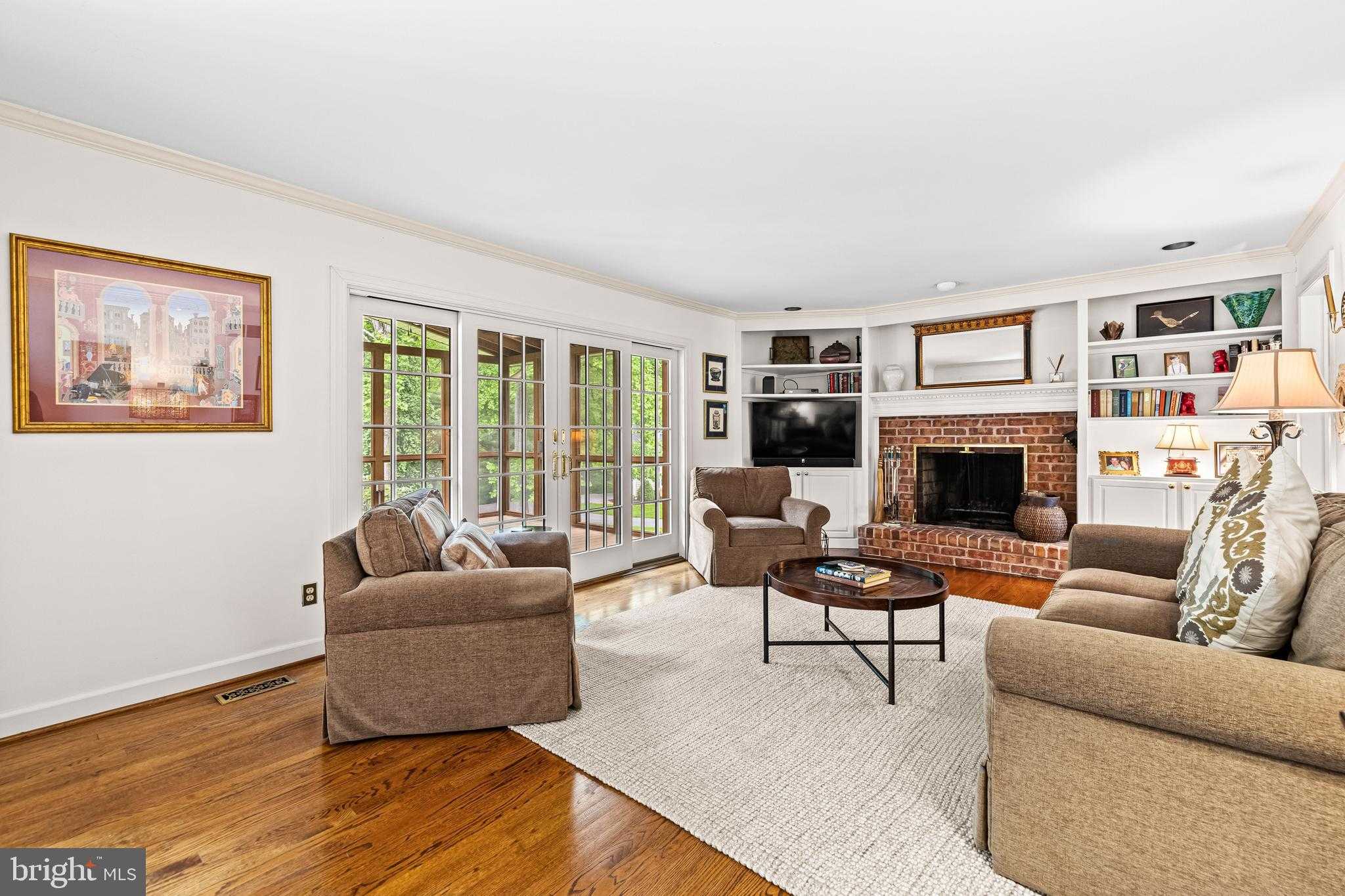 14210 Sawmill CT photo 9