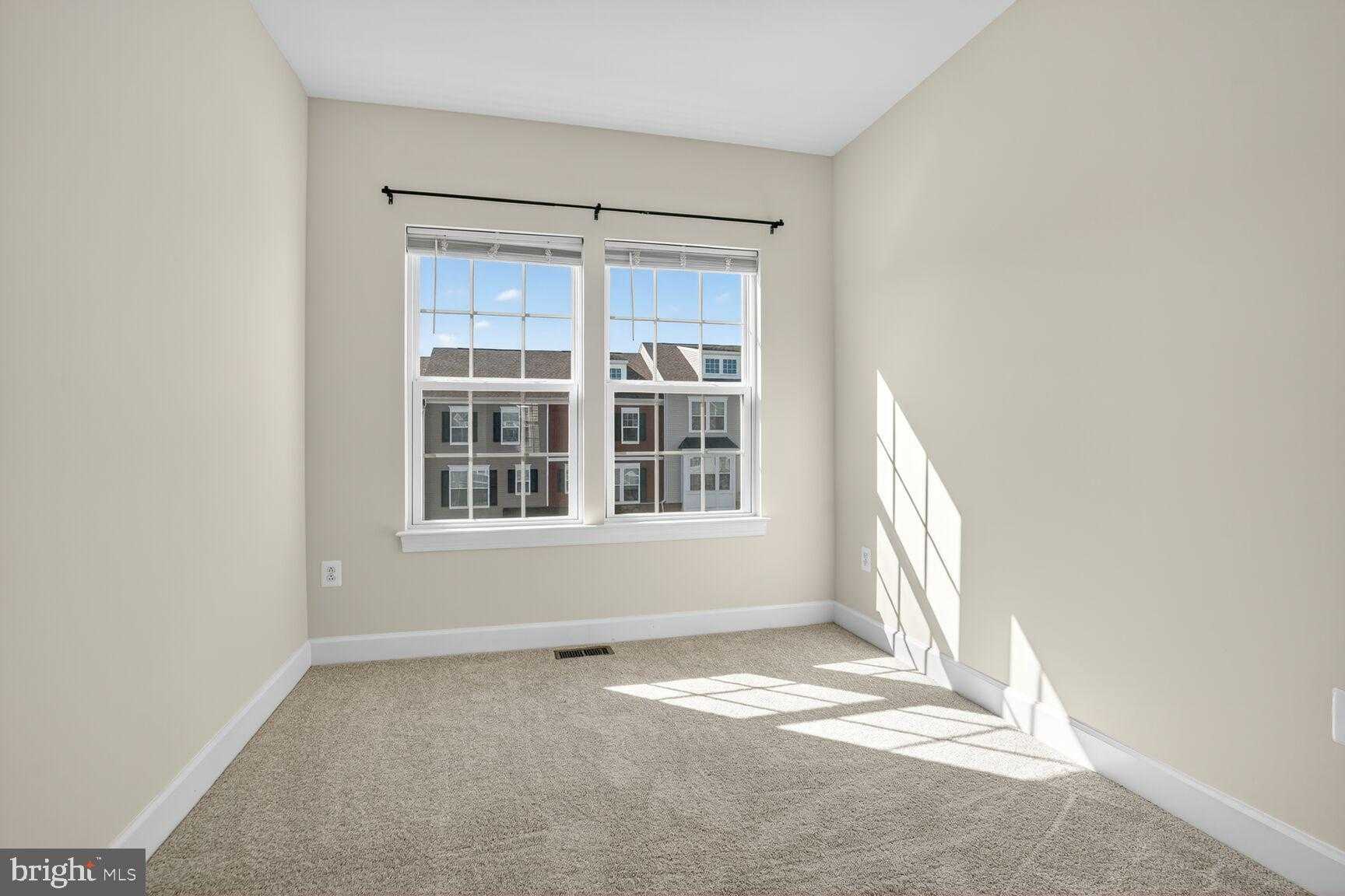 15272 Cartersville CT photo 19