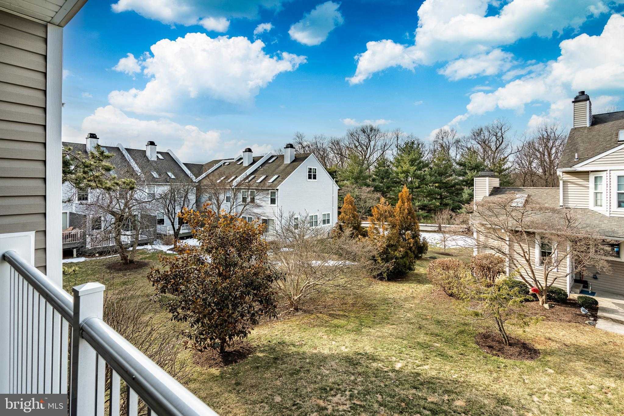 542 Astor Sq photo 13