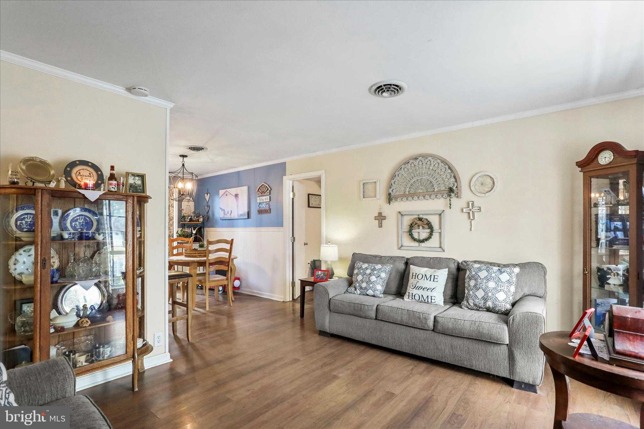 1316 Outer Dr photo 5