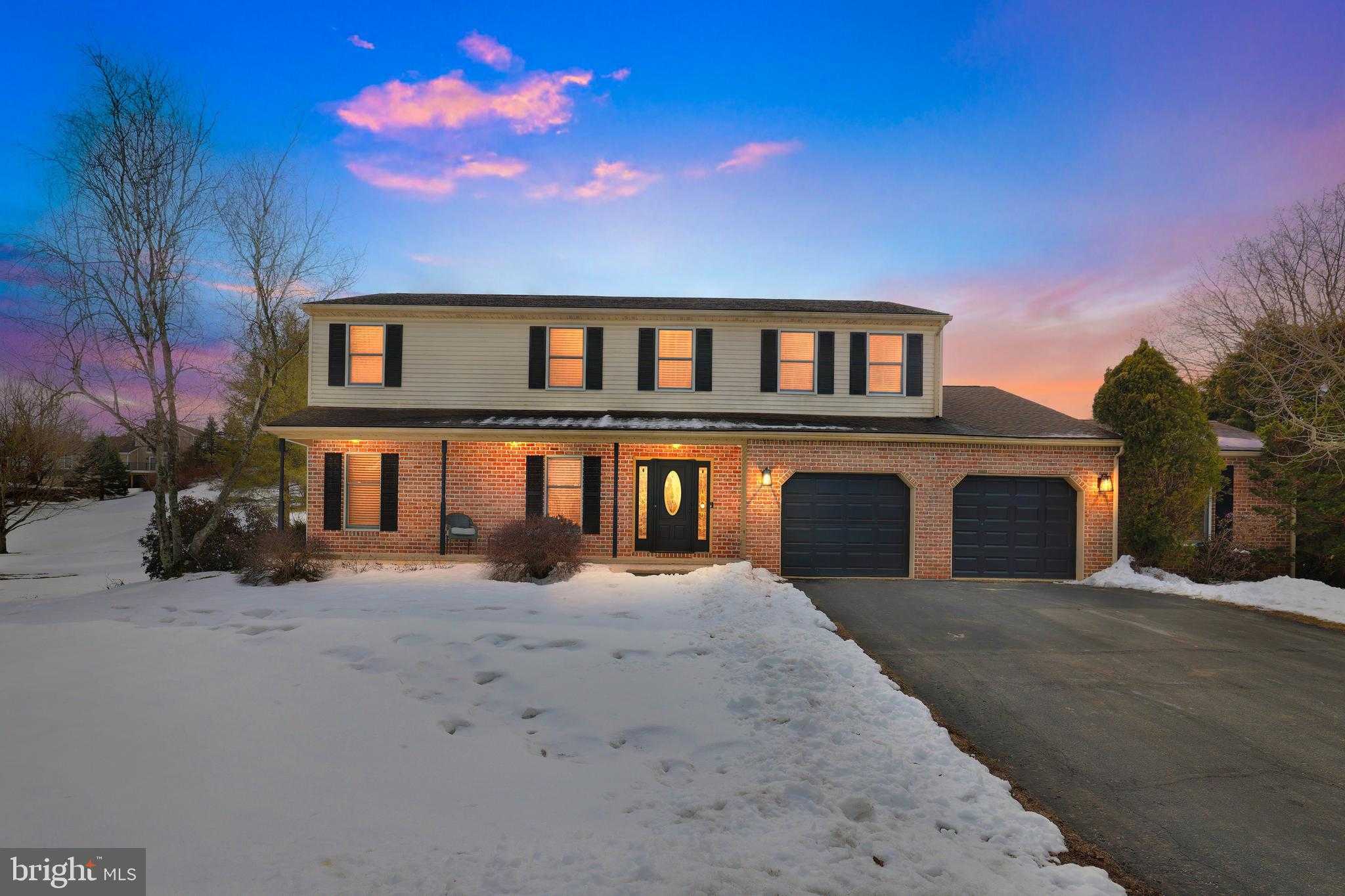 4744 Welby Dr, Schnecksville