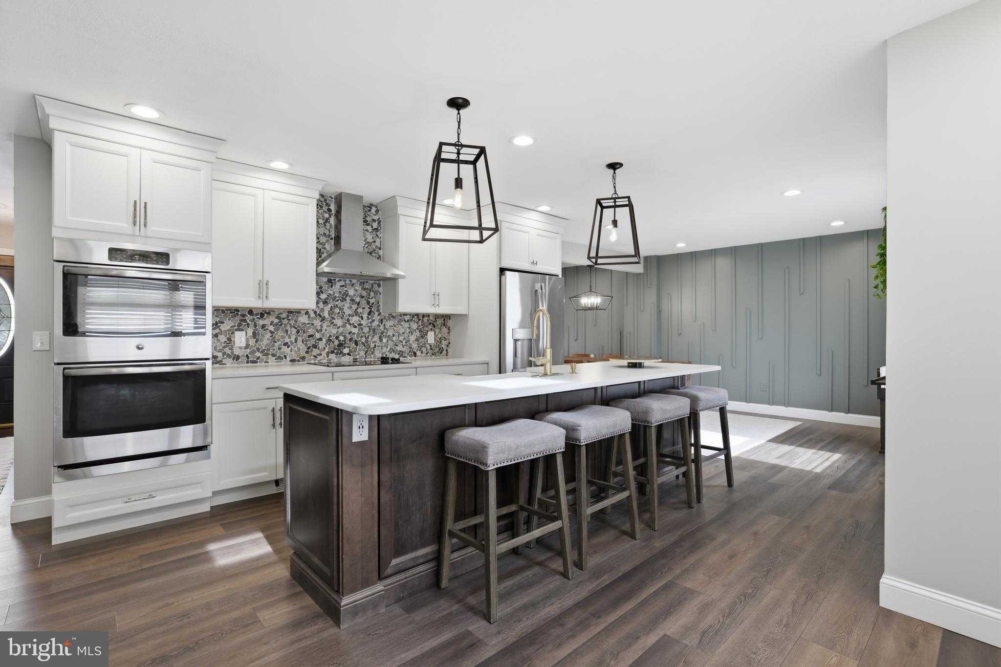 4744 Welby Dr photo 3