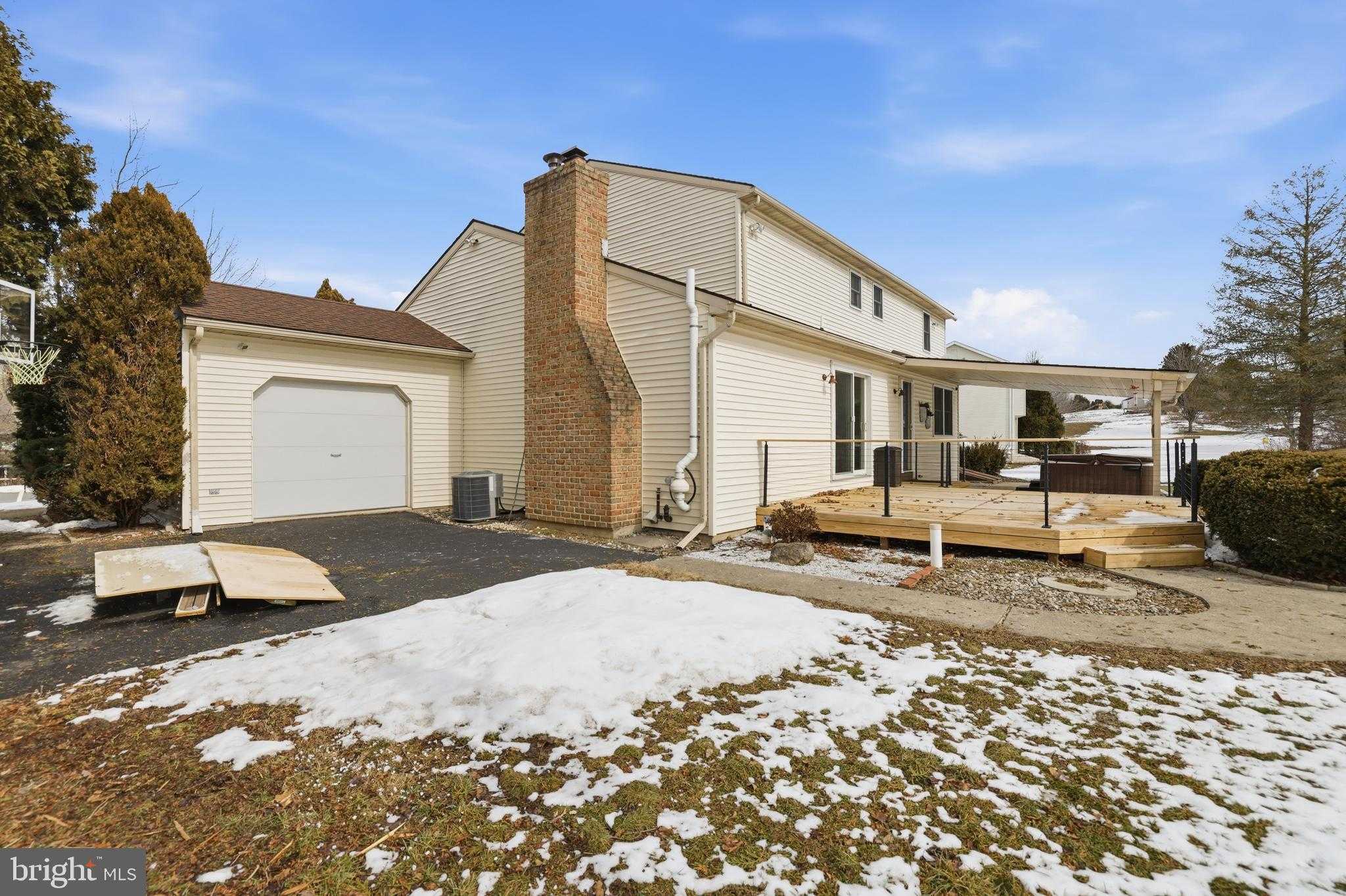 4744 Welby Dr photo 33