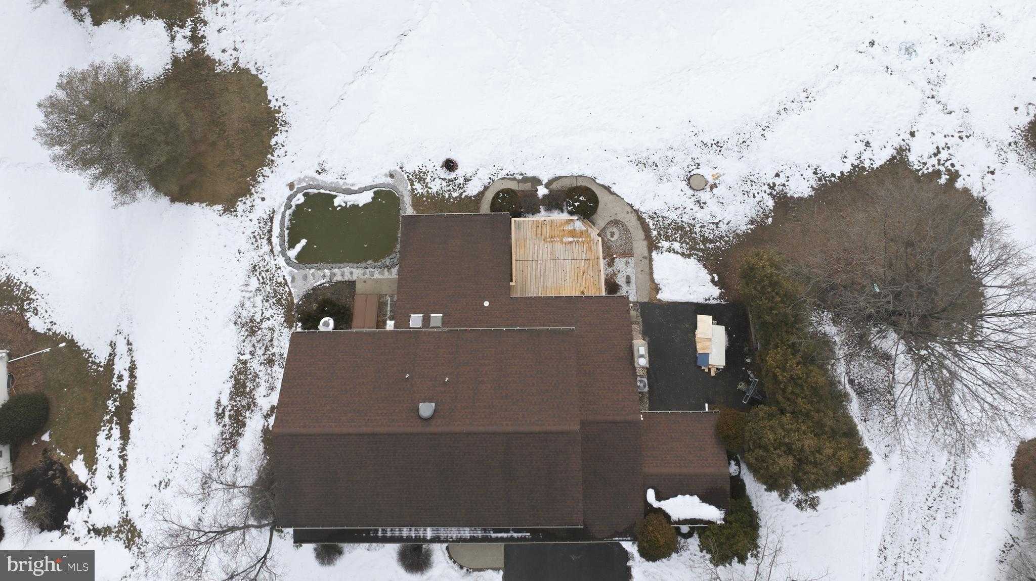 4744 Welby Dr photo 46