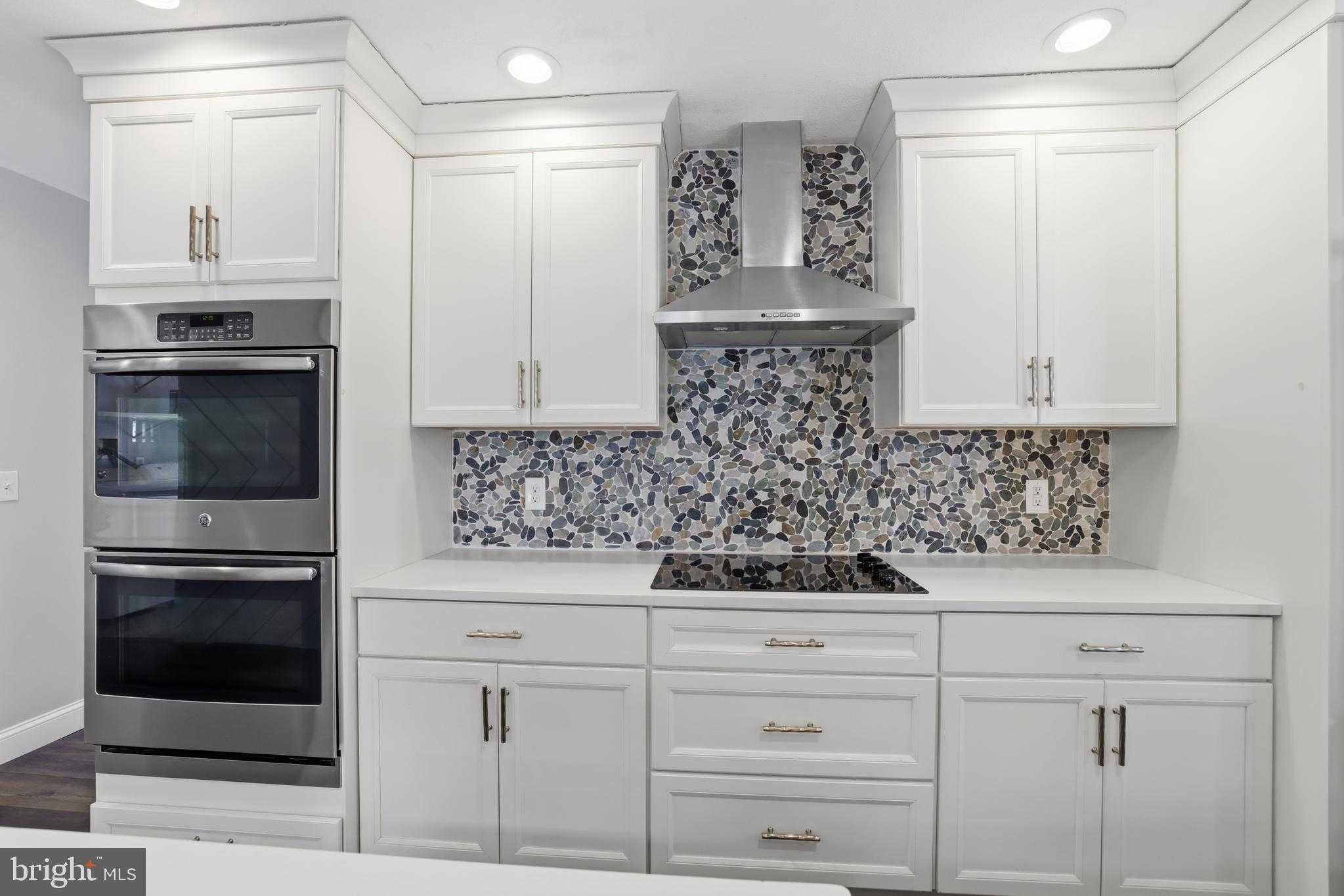 4744 Welby Dr photo 5