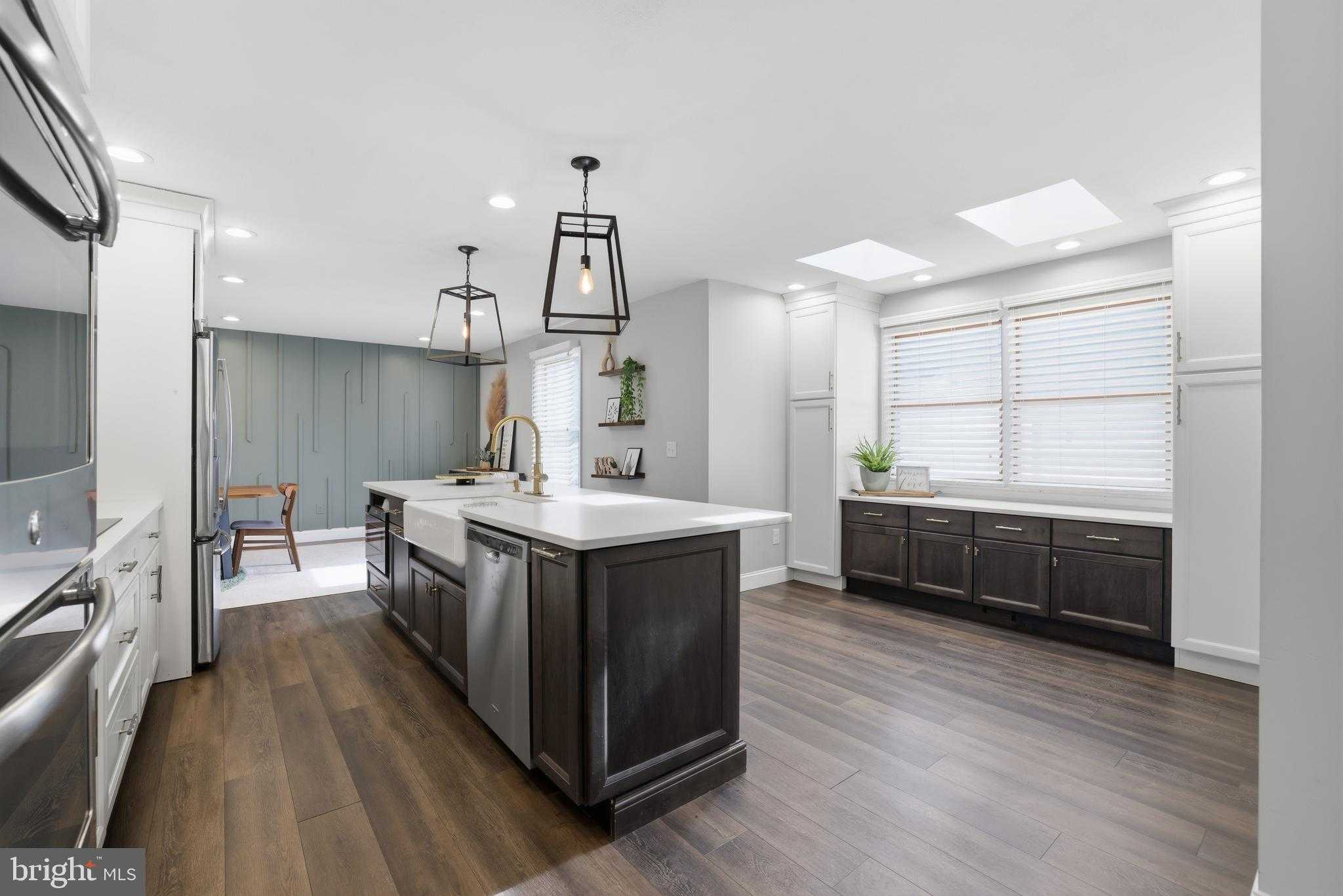 4744 Welby Dr photo 7