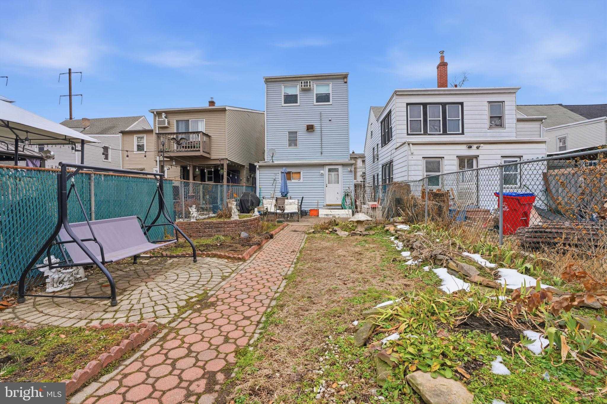 650 Pine St photo 23