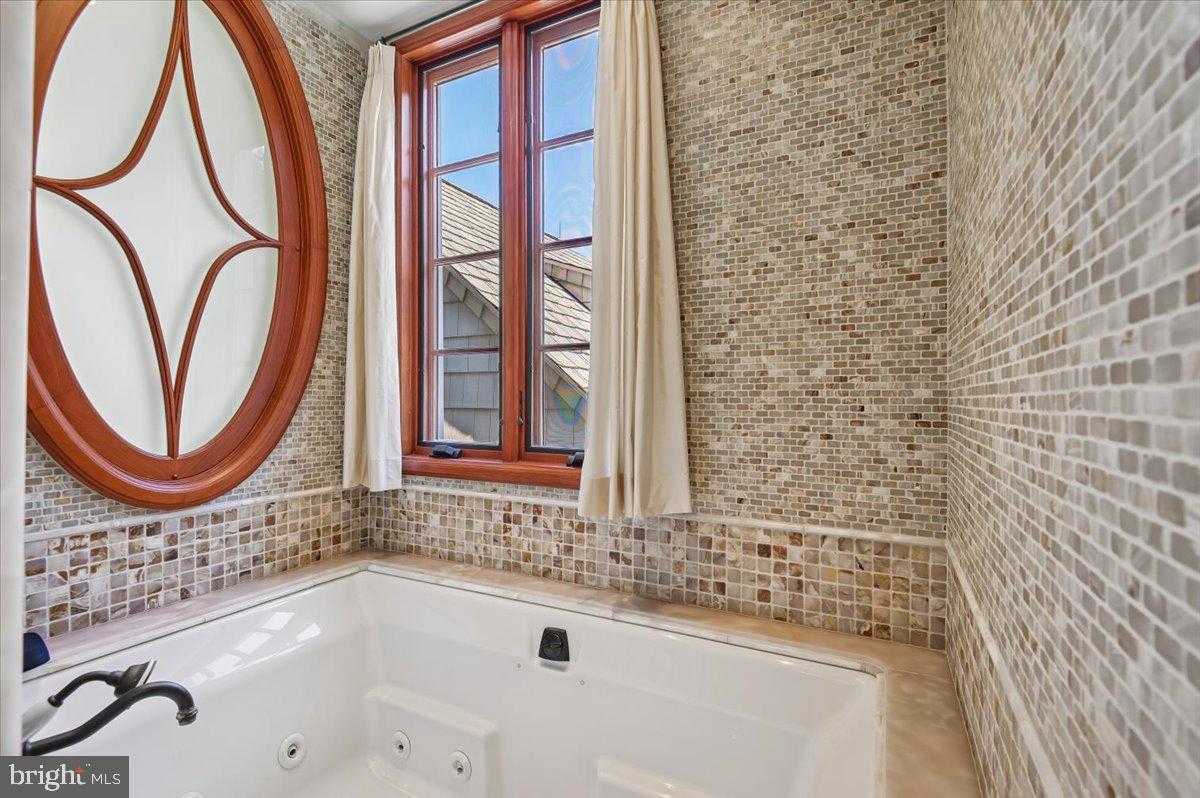 922 Rolandvue Rd photo 46