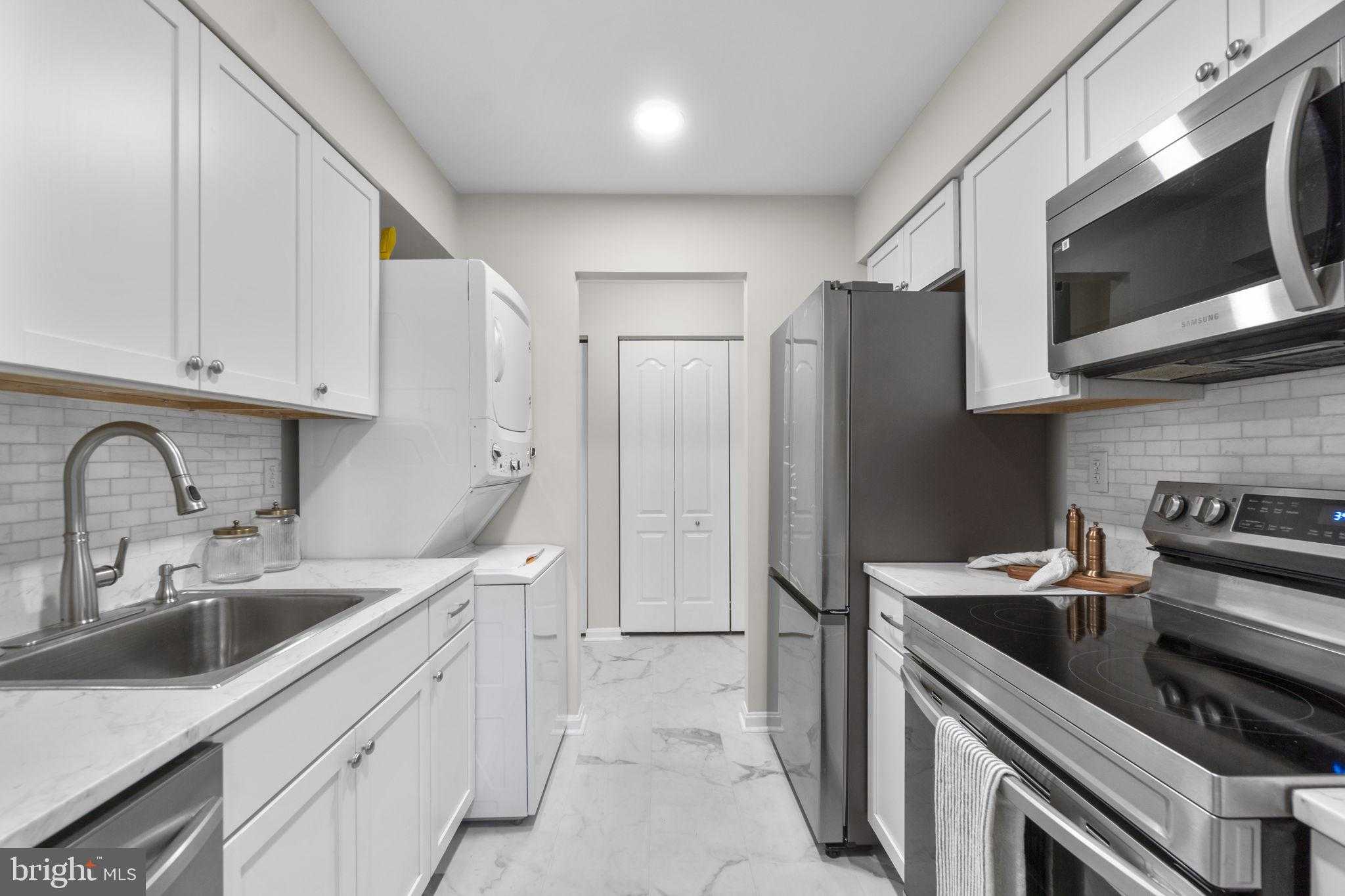 8585 Falls Run Rd Apt D photo 13