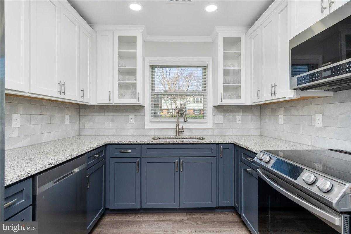 13825 Woodland Heights Dr photo 11