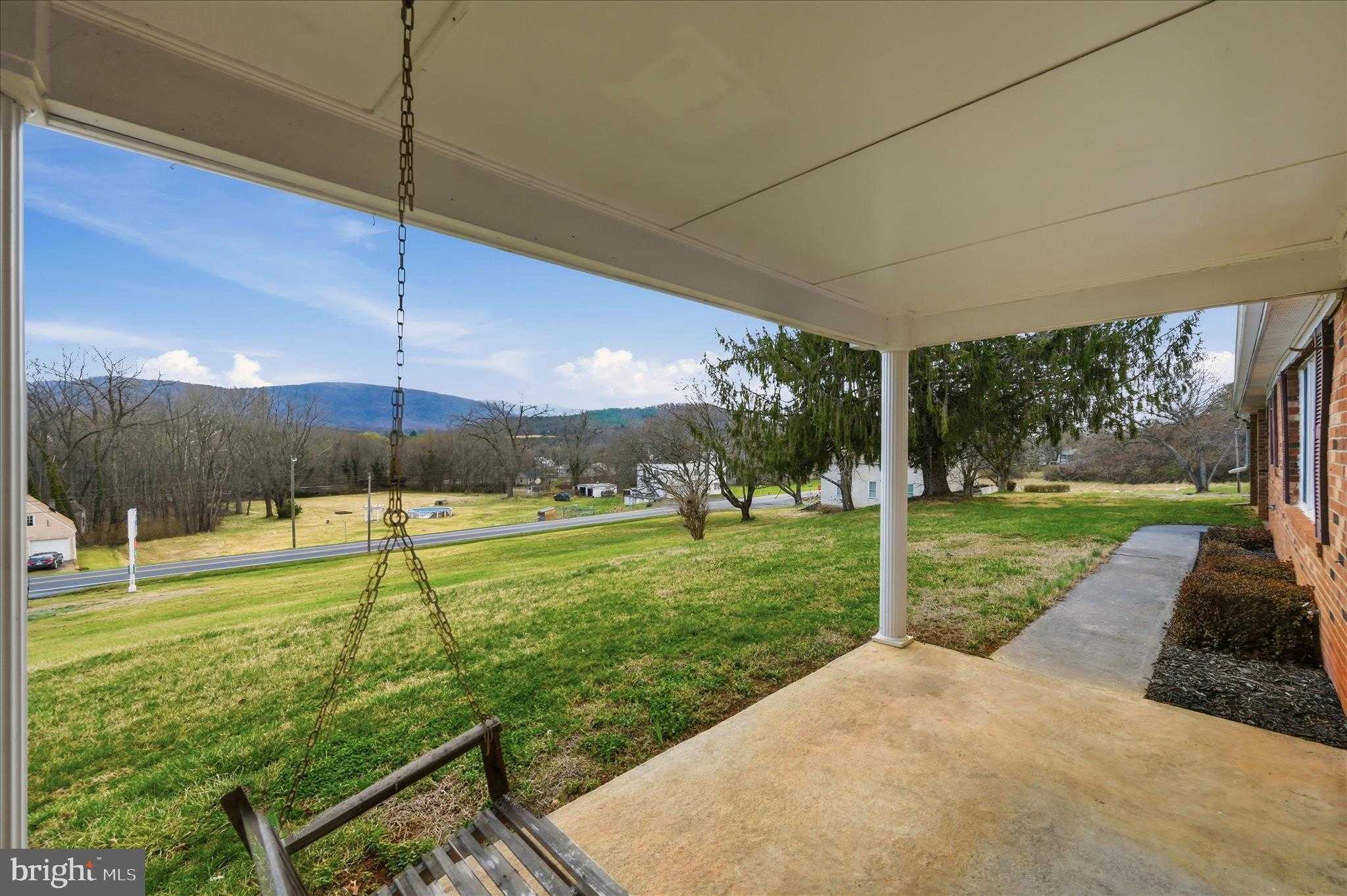 42 Dogwood Ln photo 9