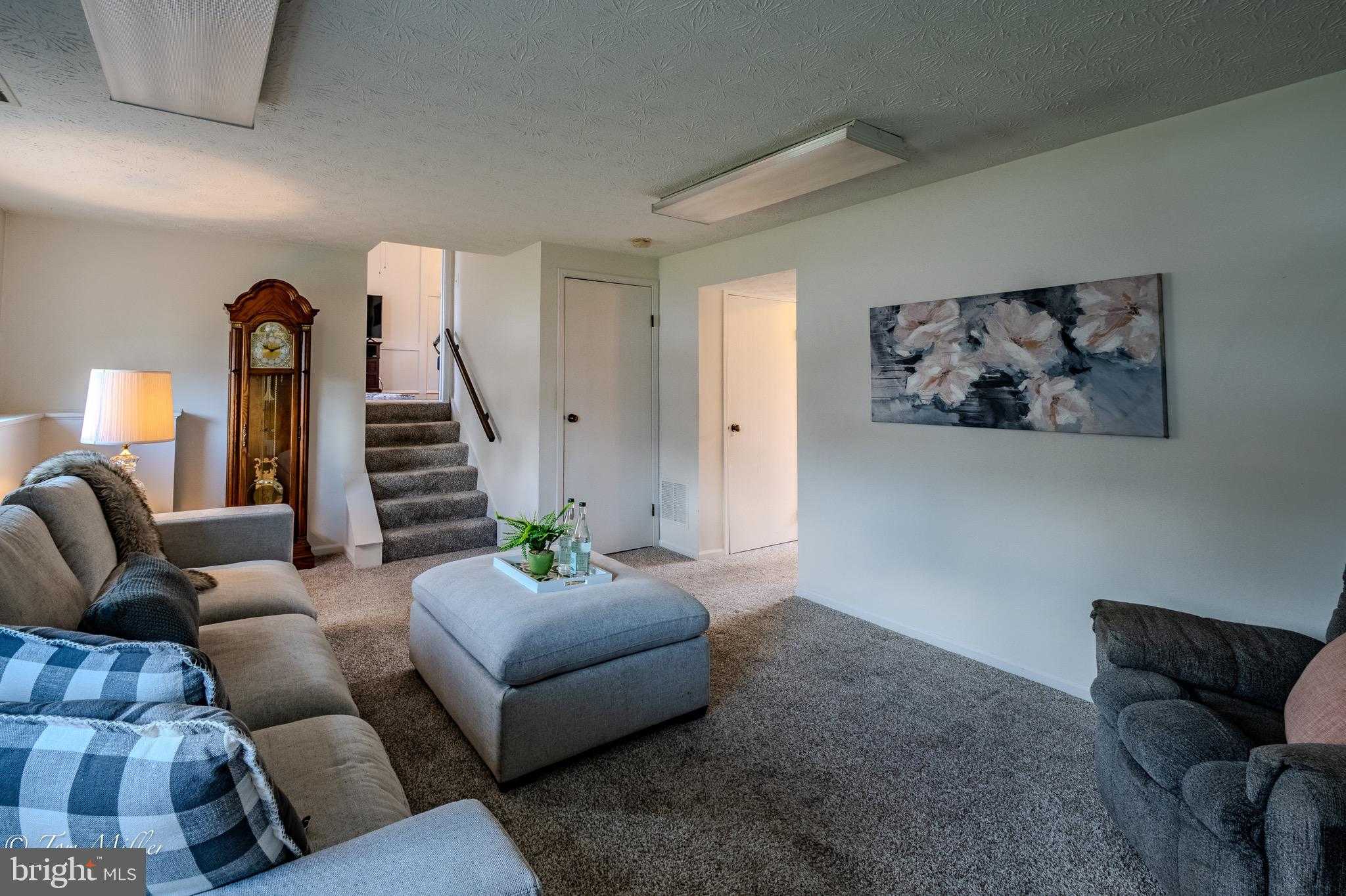 8802 Golden Tree Ln photo 23