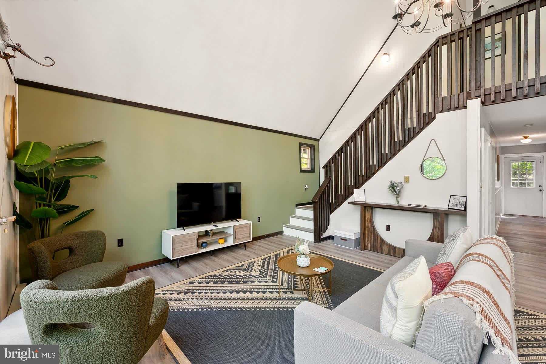 160 Ridge Loop photo 7