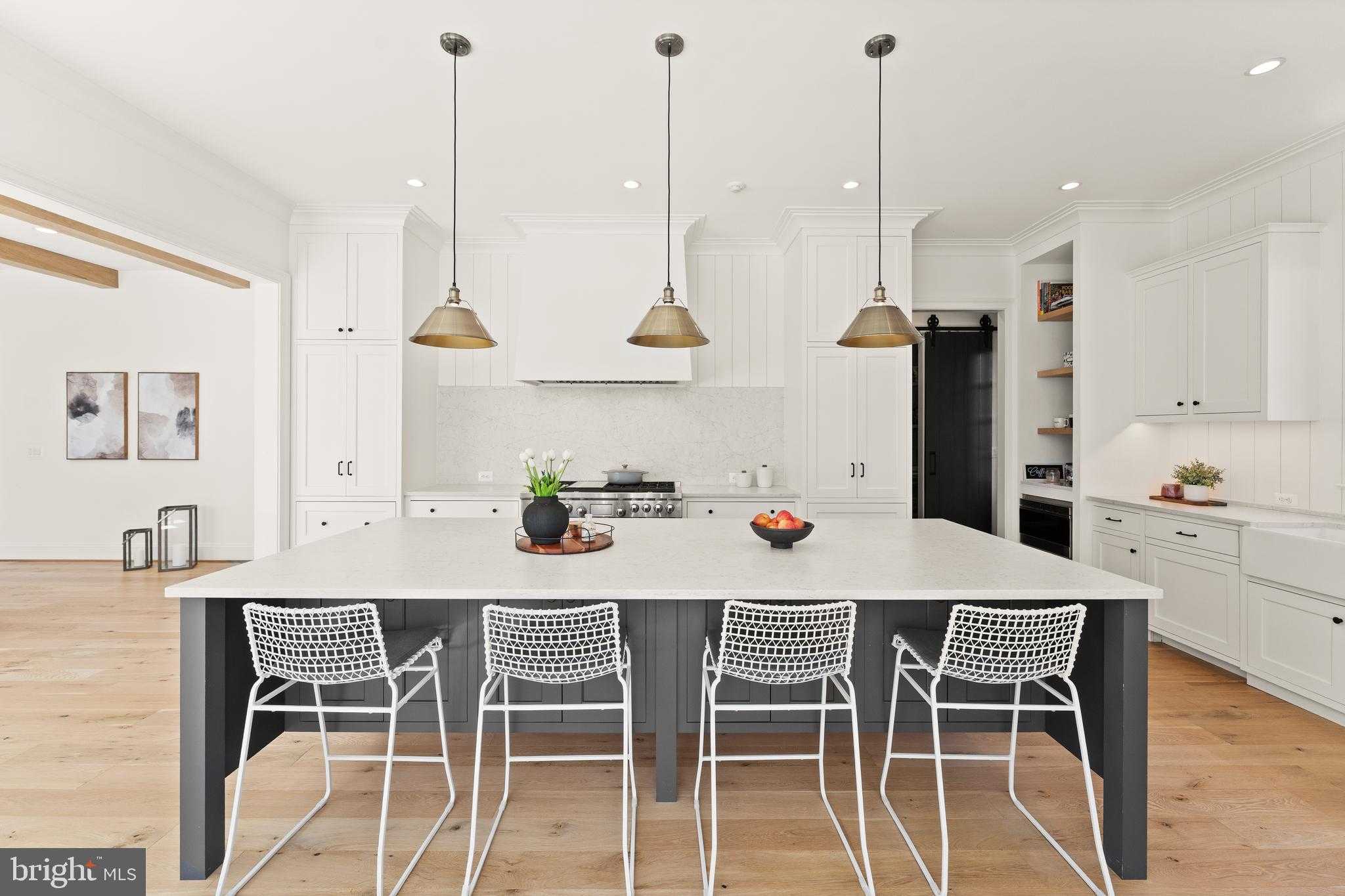 8621 Mchenry St photo 16