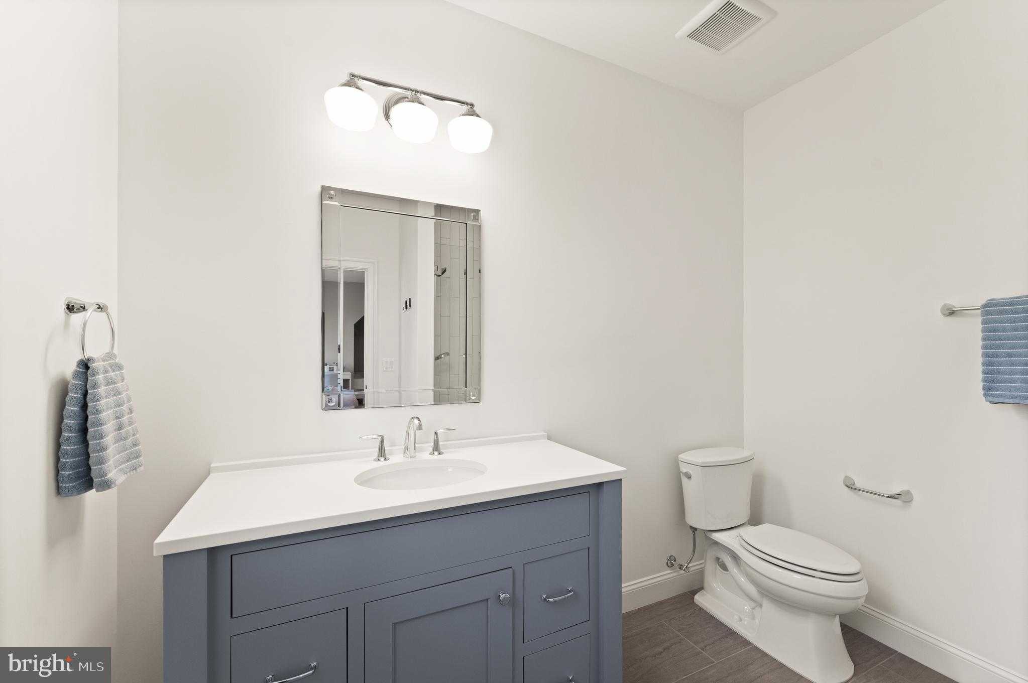 8621 Mchenry St photo 46