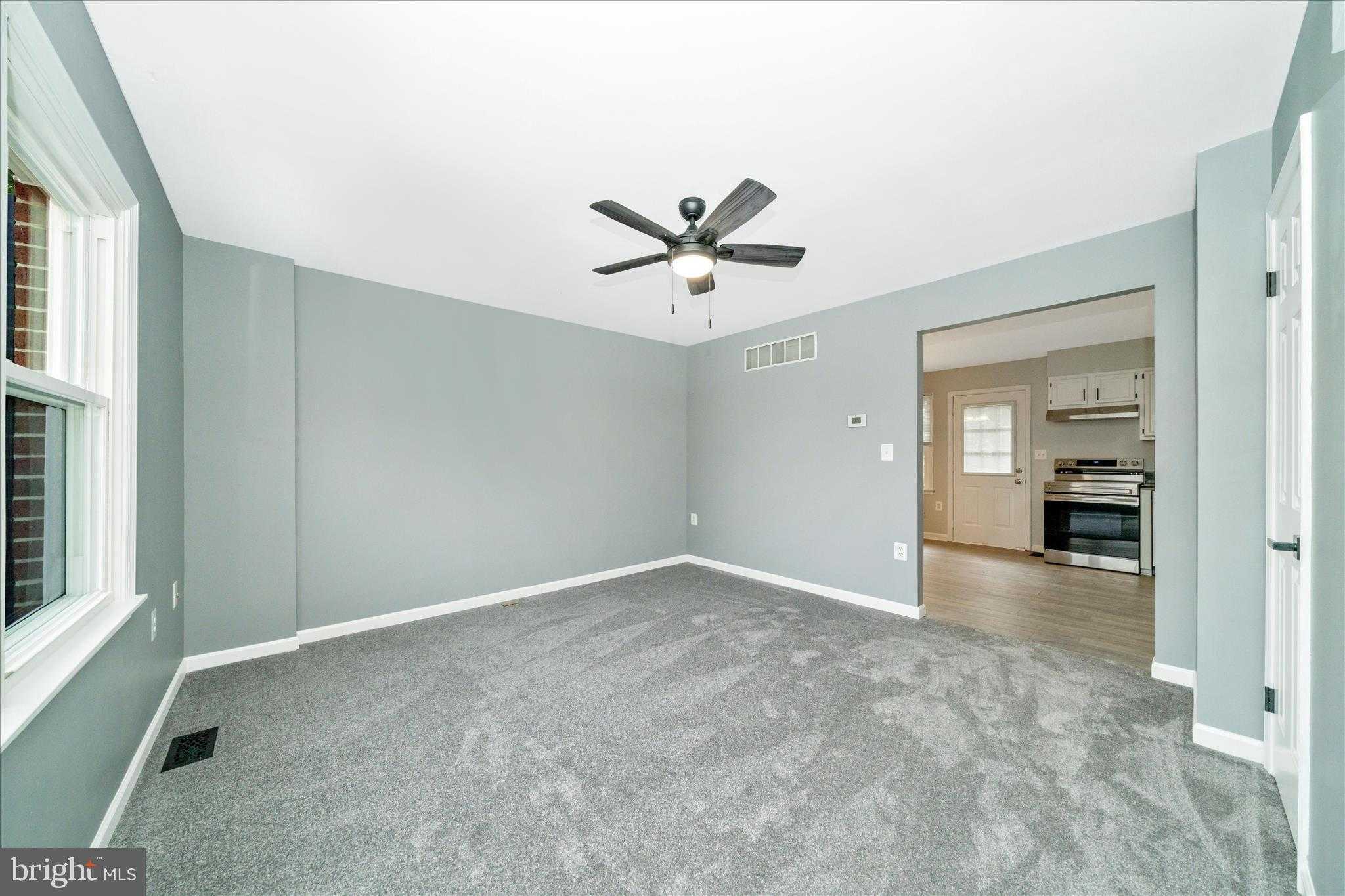 412 Windy Knoll Dr photo 11