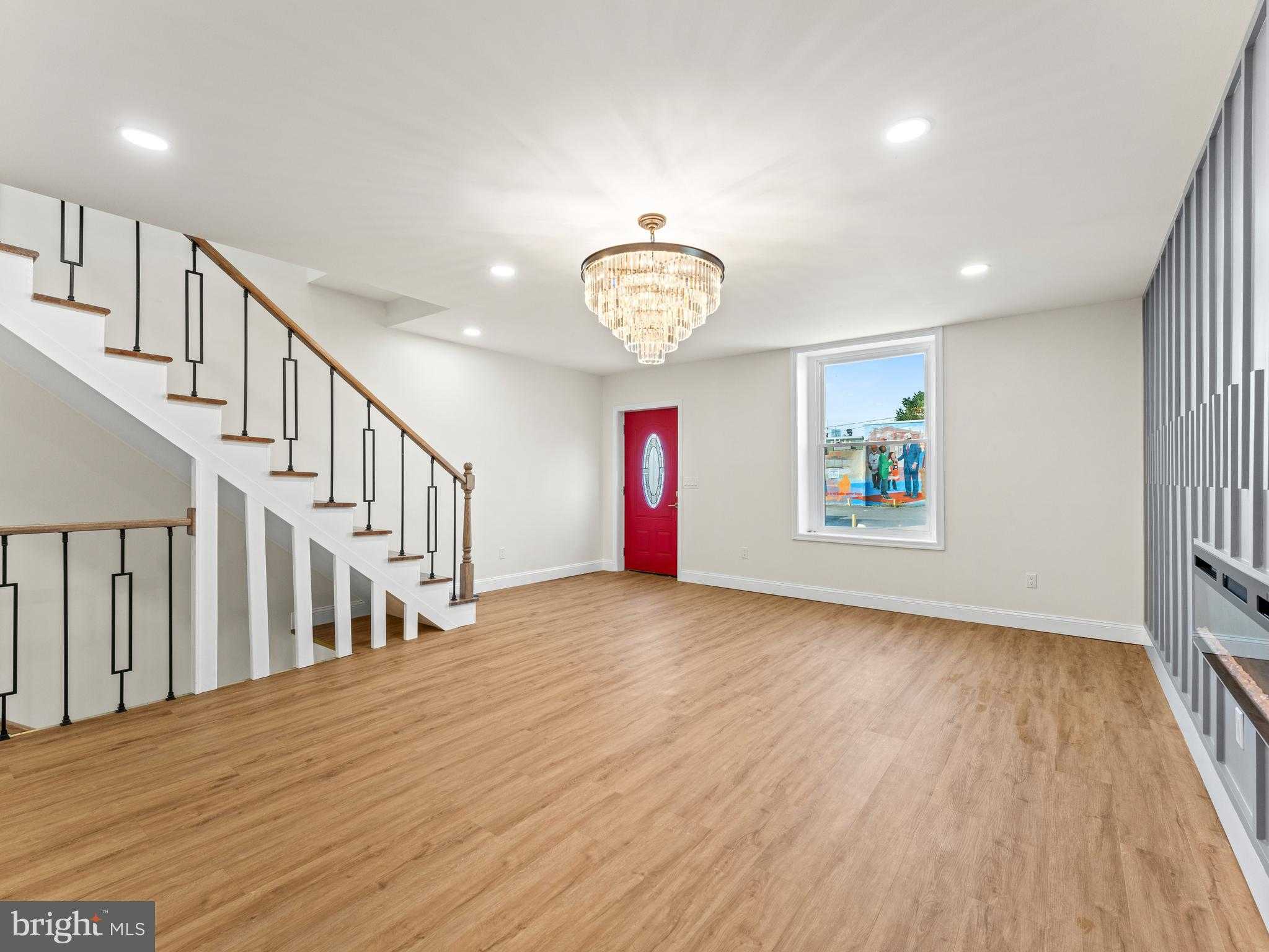 934 Snyder Ave photo 8